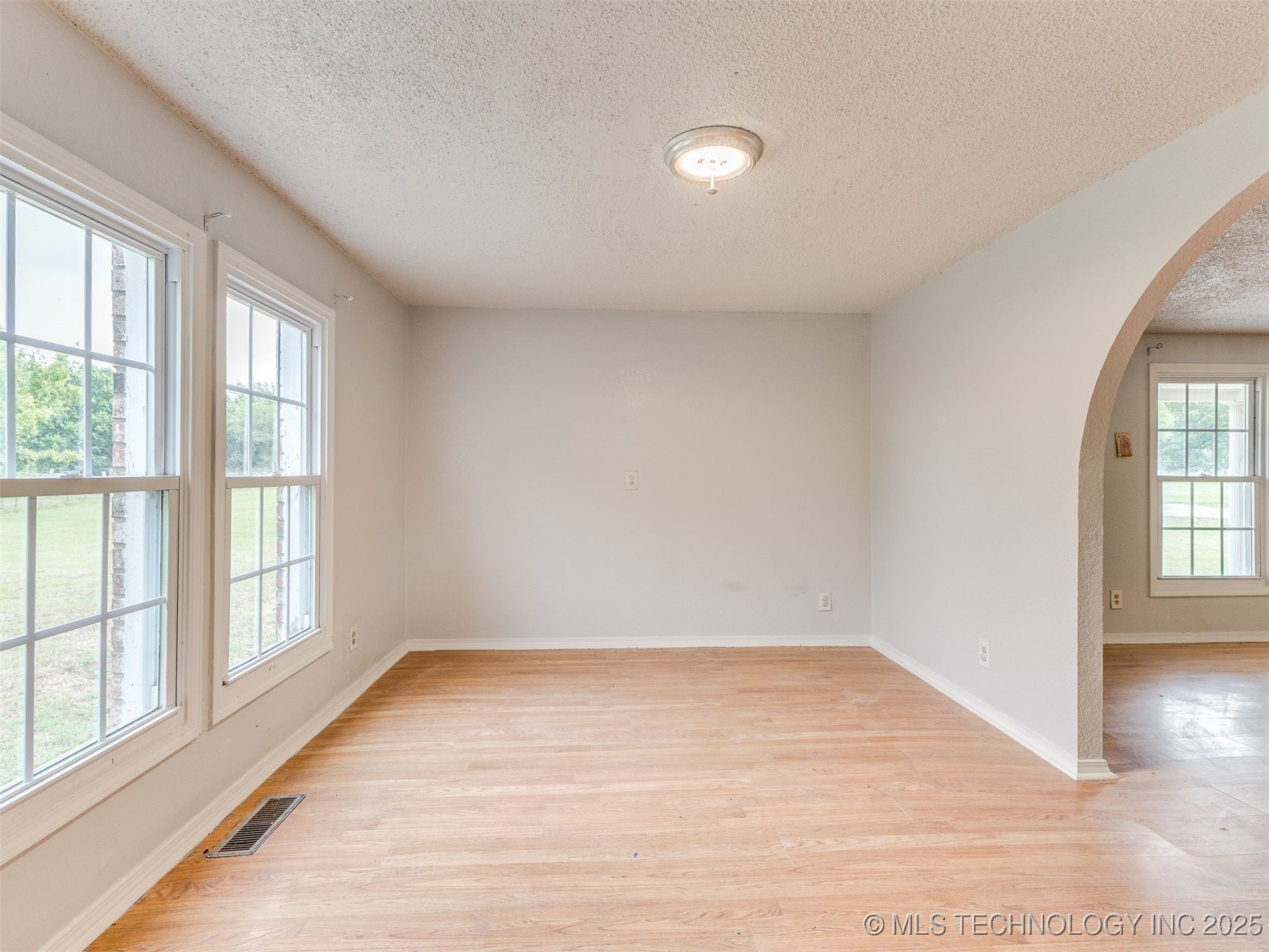 9750 S 4060 Road Property Photo 8