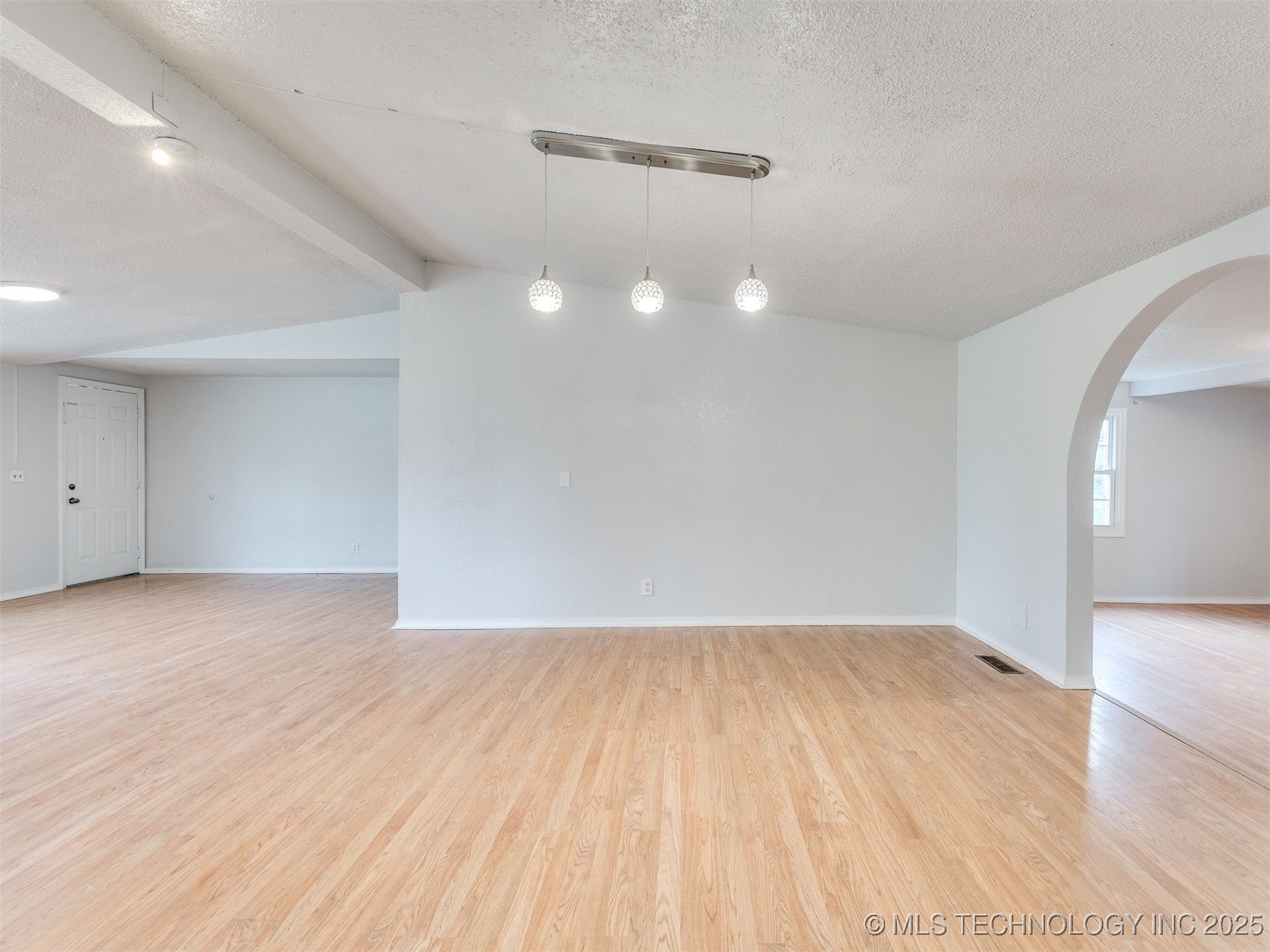 9750 S 4060 Road Property Photo 9