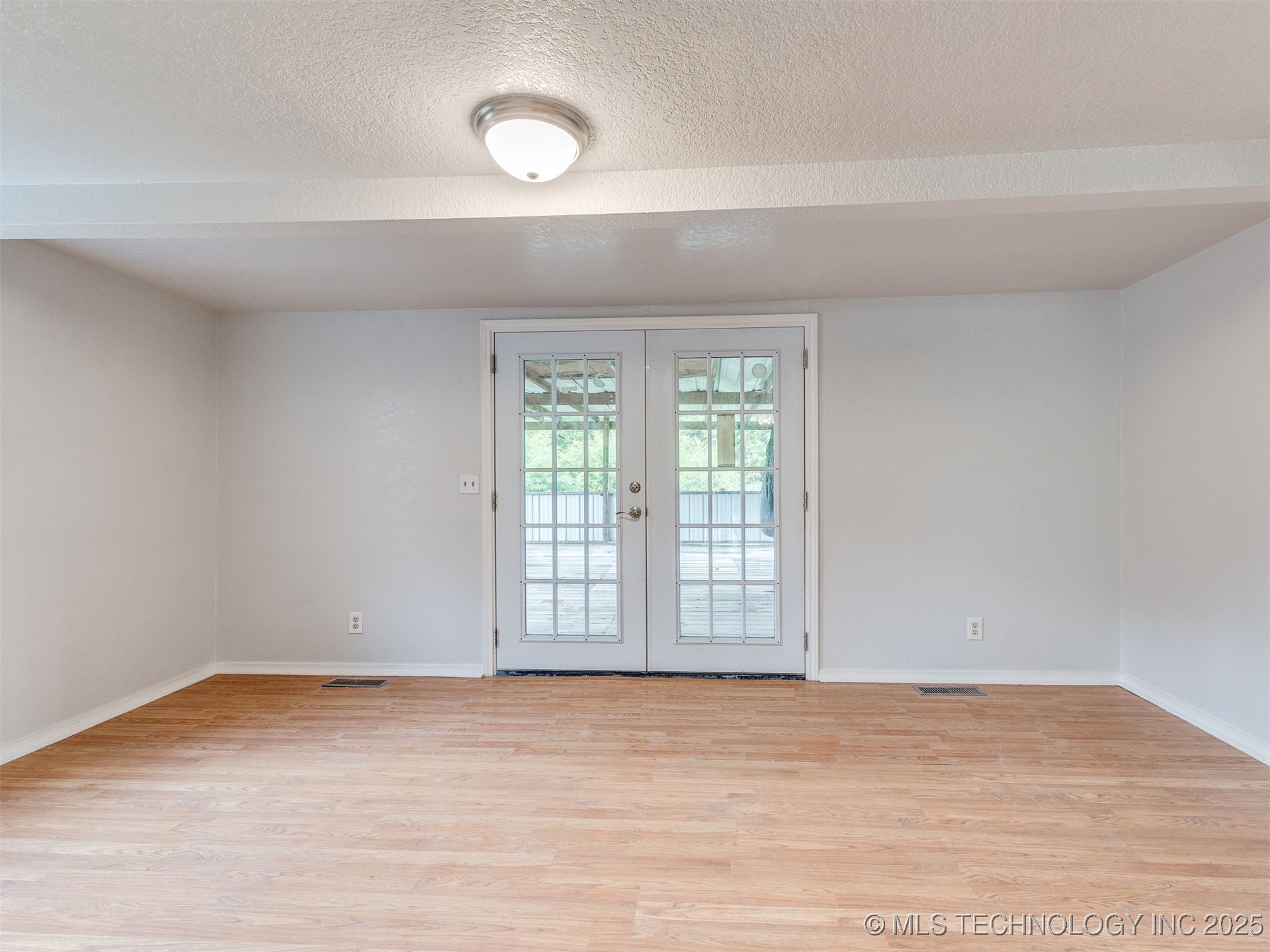 9750 S 4060 Road Property Photo 10