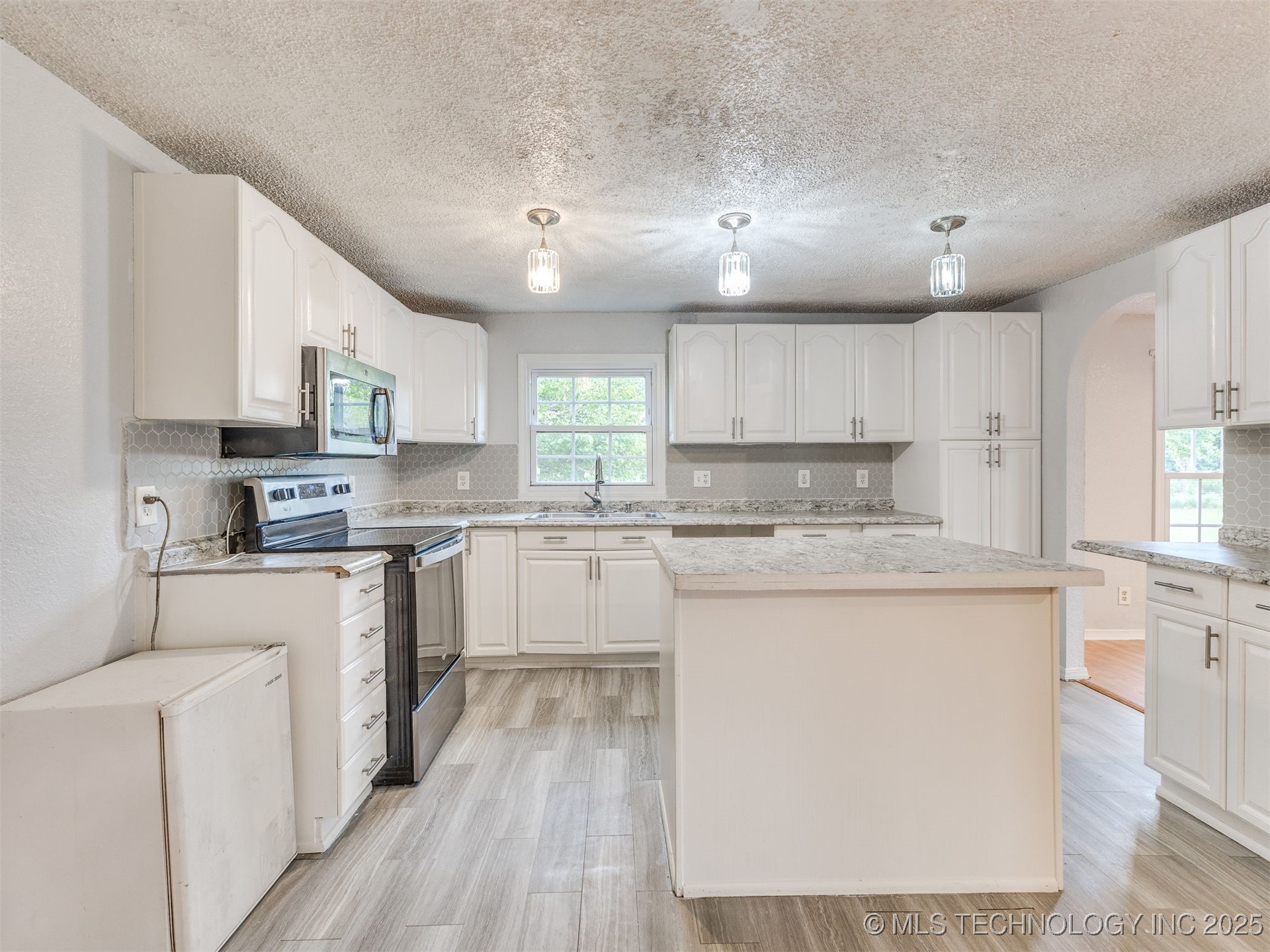 9750 S 4060 Road Property Photo 14