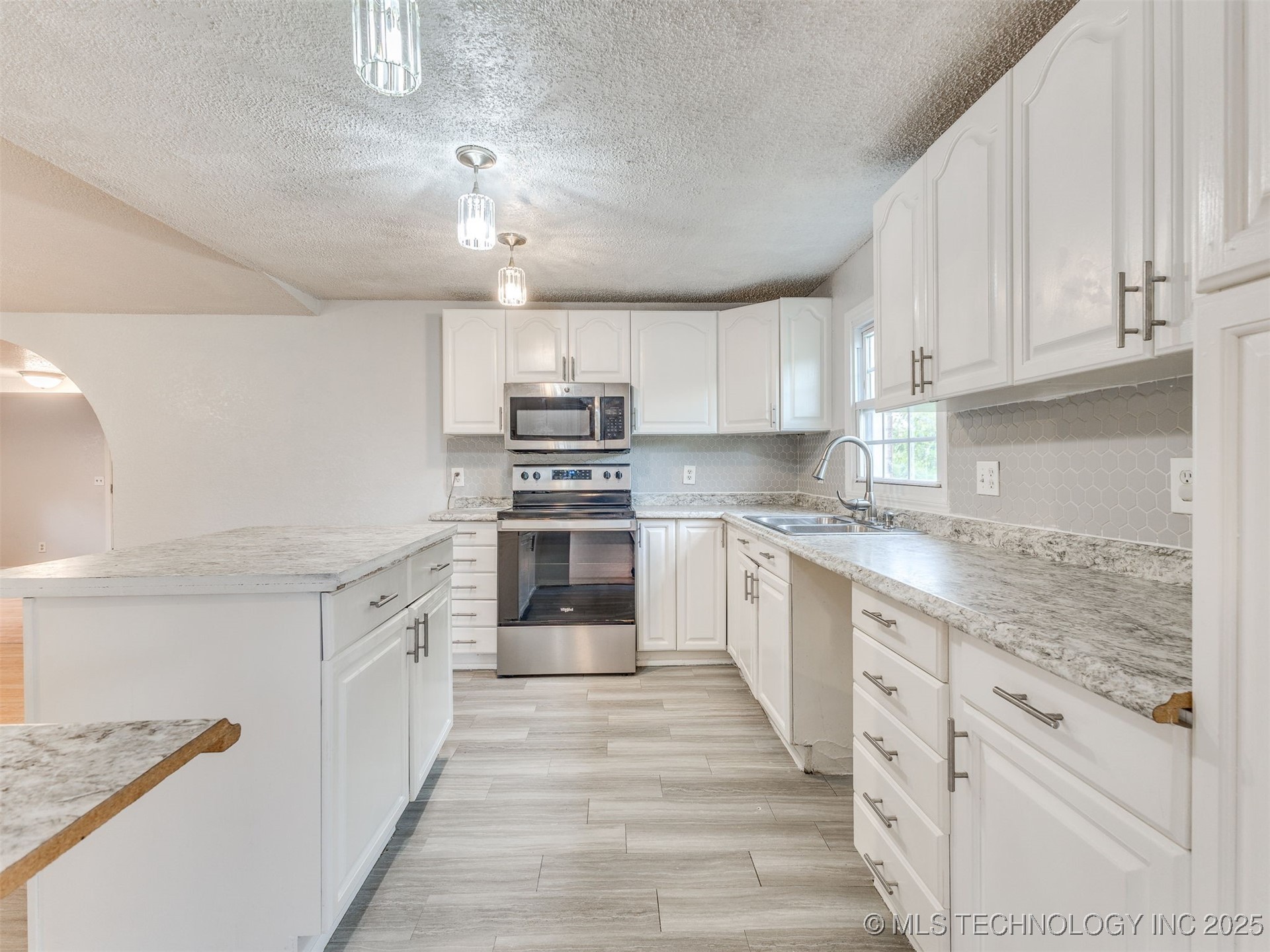 9750 S 4060 Road Property Photo 16