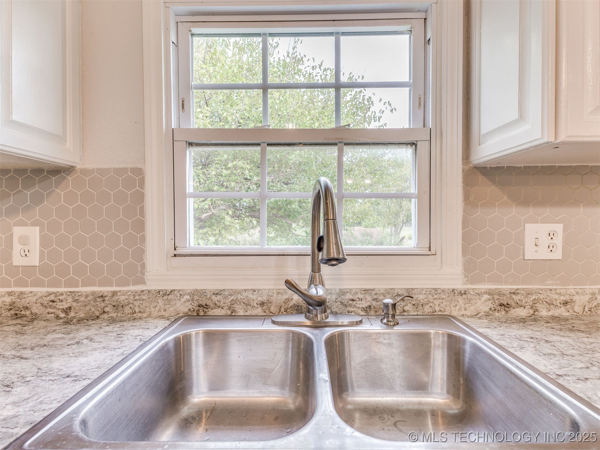 9750 S 4060 Road Property Photo 19