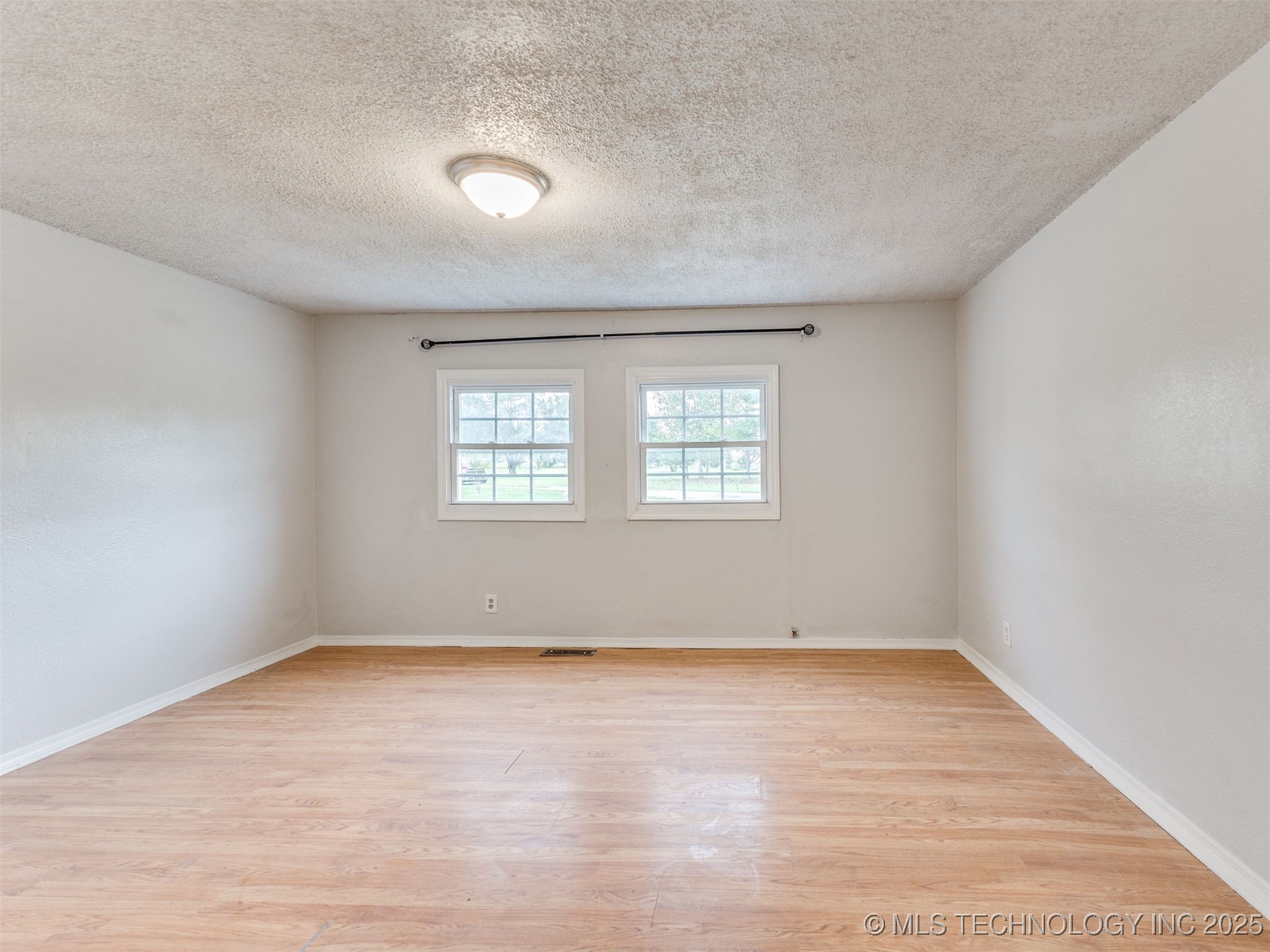 9750 S 4060 Road Property Photo 25