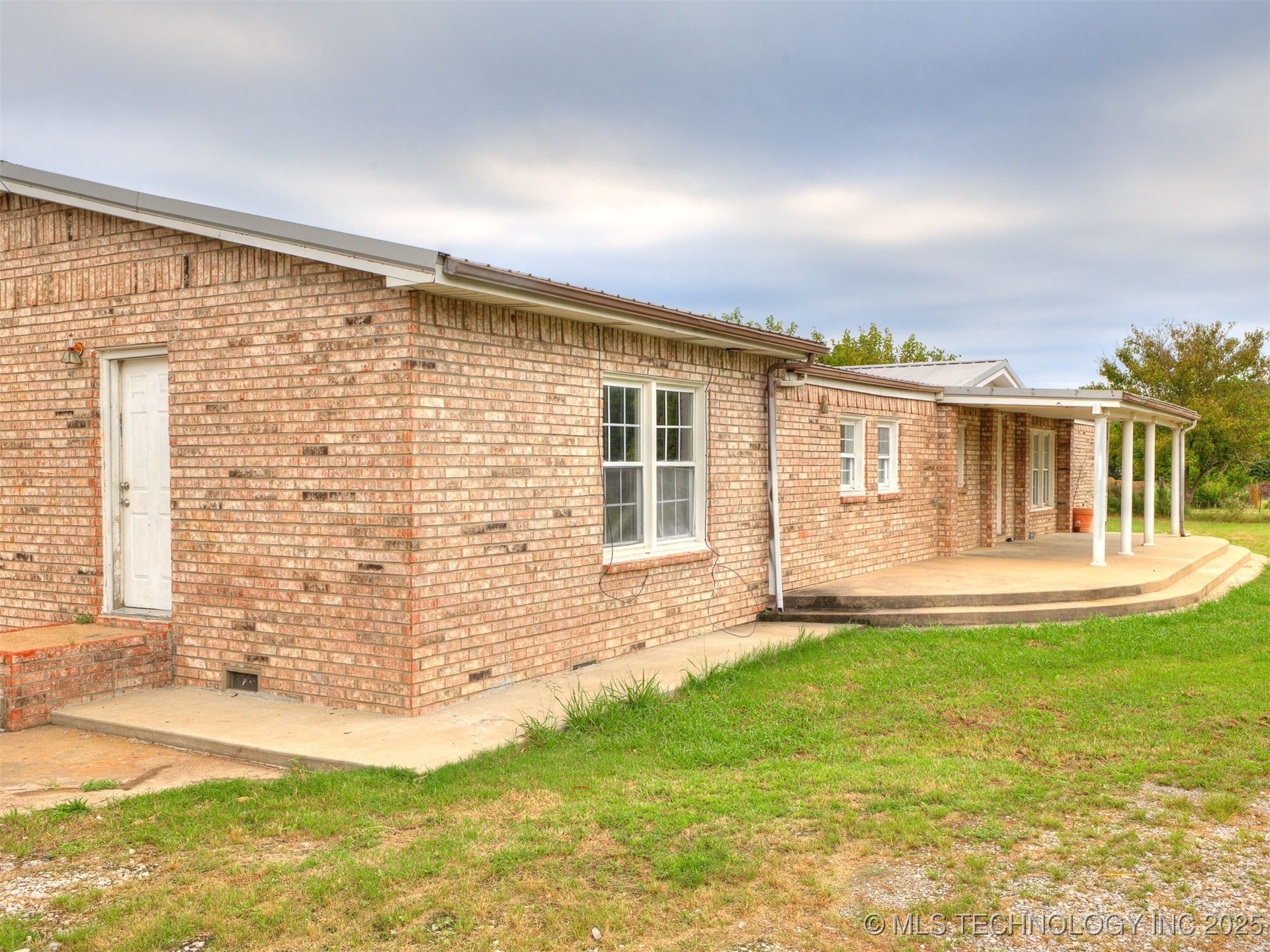 9750 S 4060 Road Property Photo 44