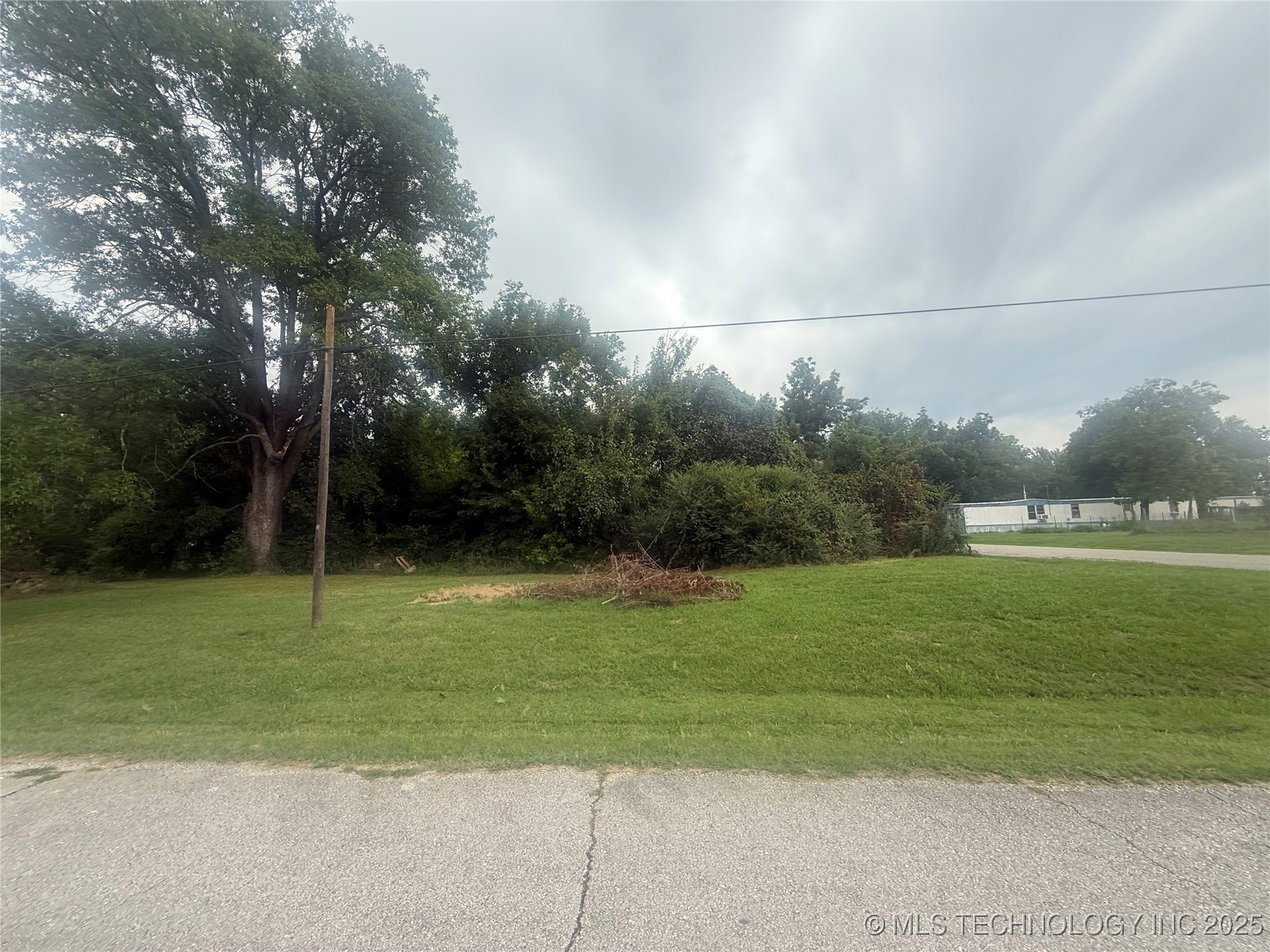 342 S 6th Street Property Photo 4