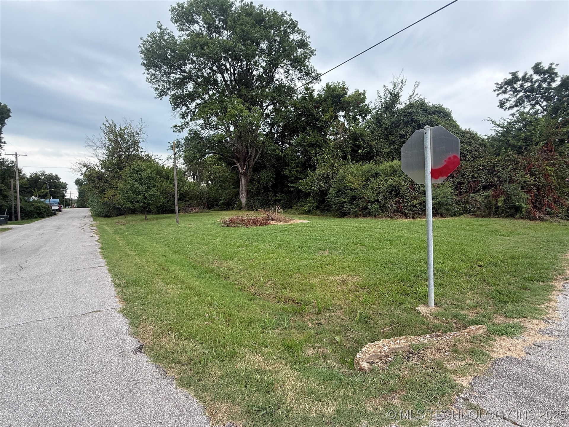 342 S 6th Street Property Photo 5