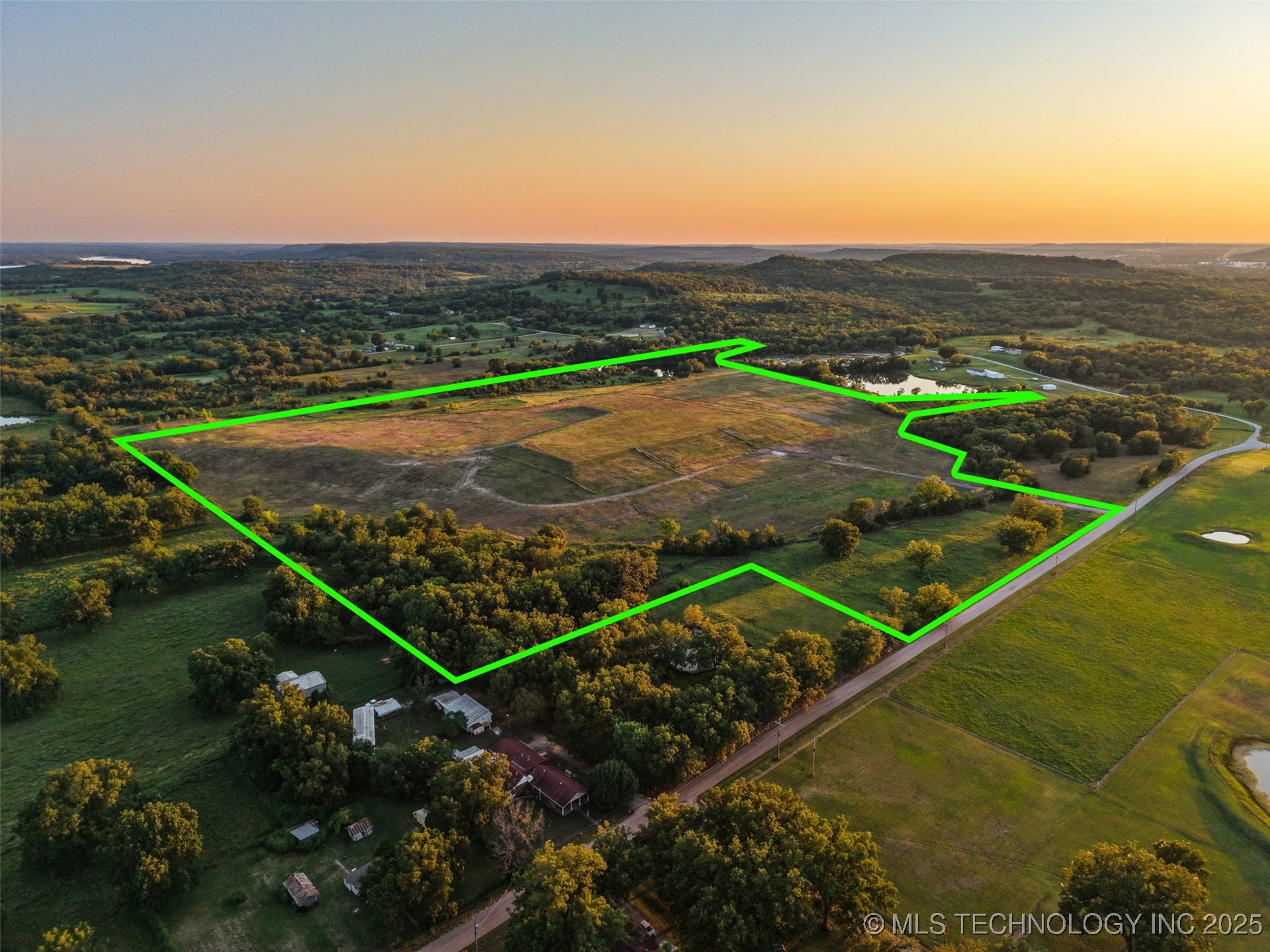 0000 Hackberry Road Property Photo 1