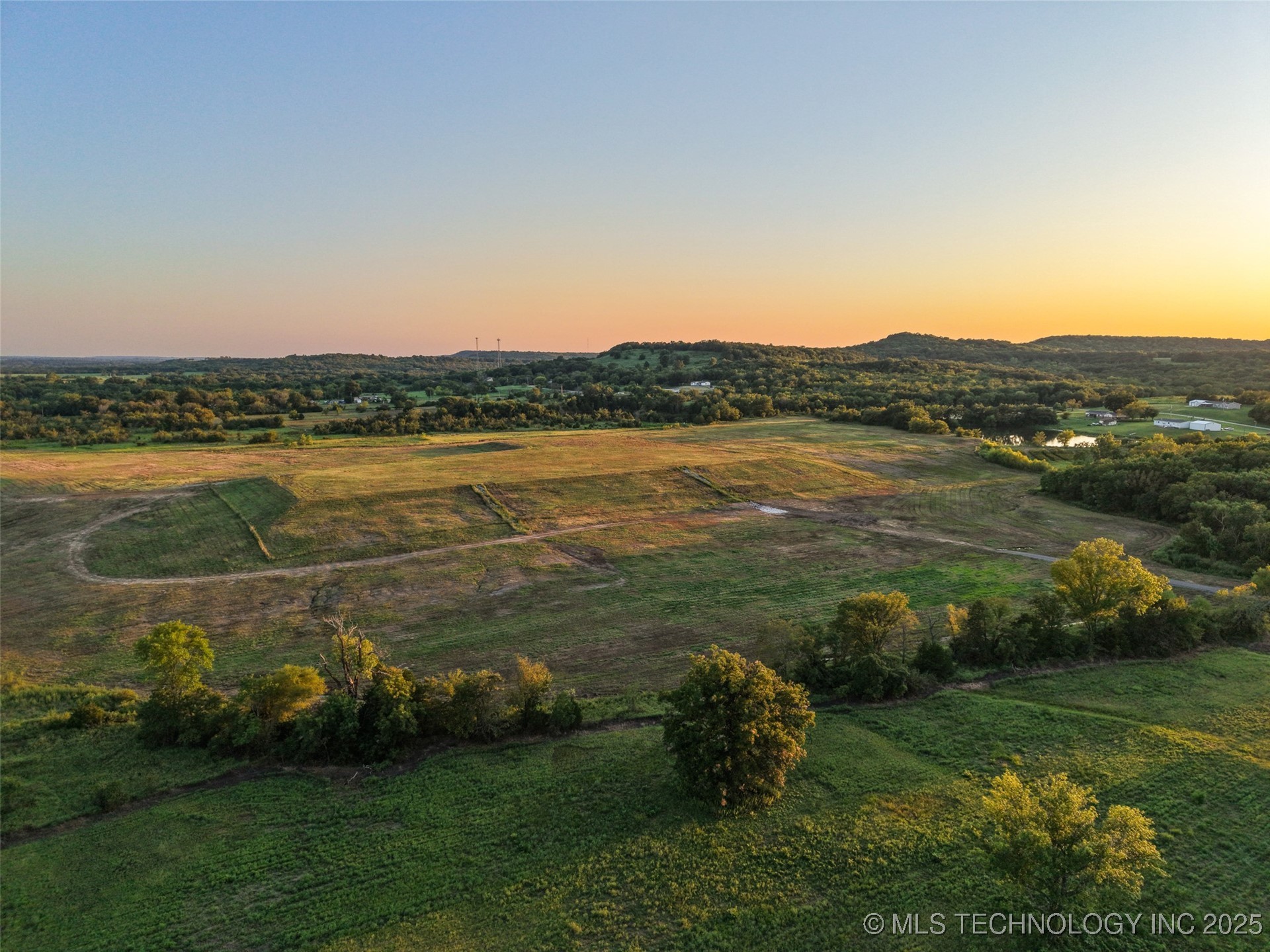 0000 Hackberry Road Property Photo 6