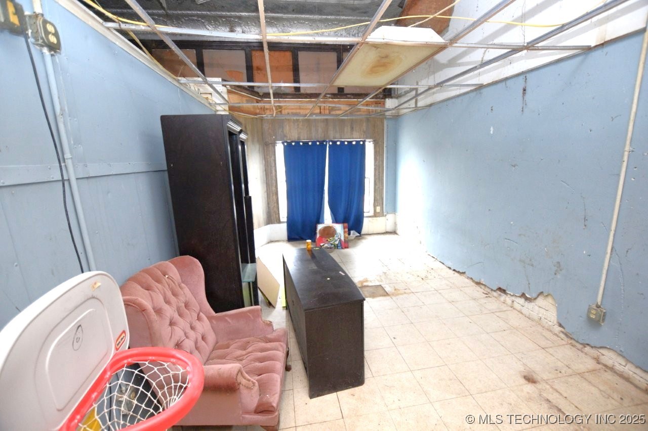 114 Main Street Property Photo 13