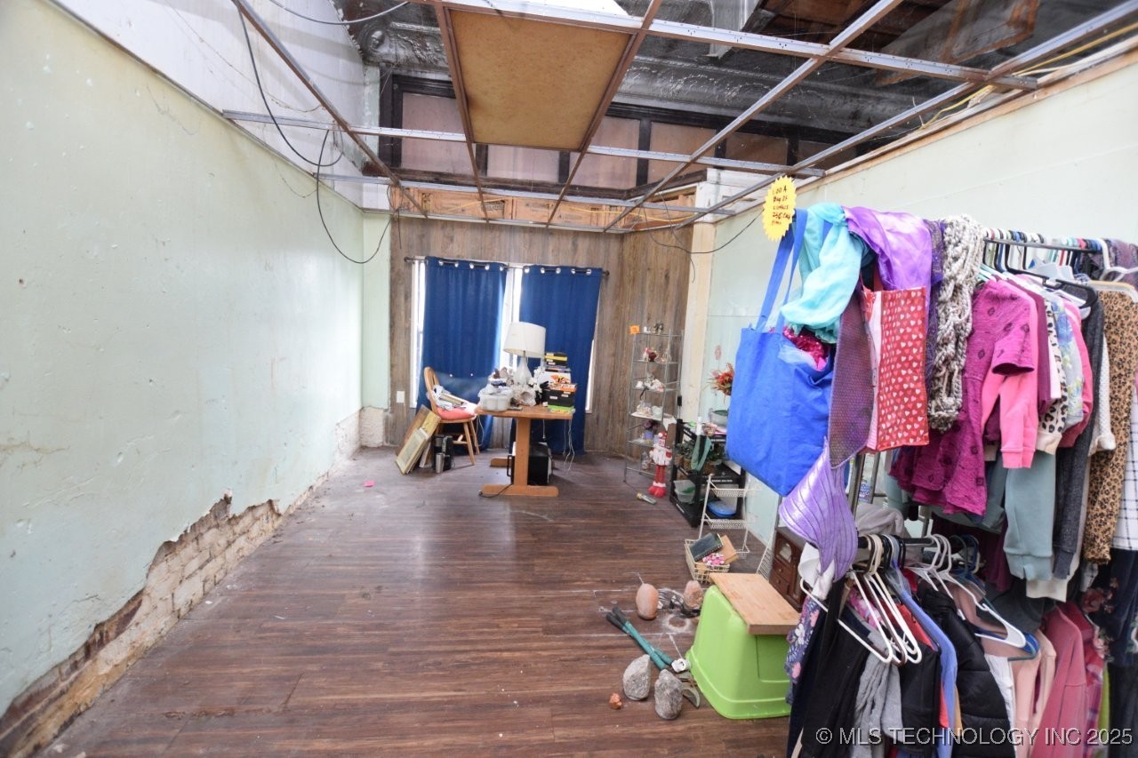 114 Main Street Property Photo 16