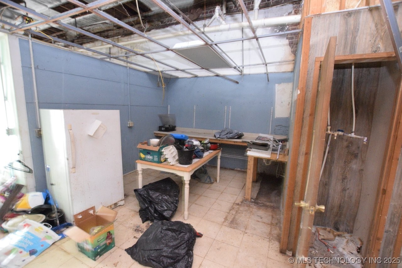 114 Main Street Property Photo 17