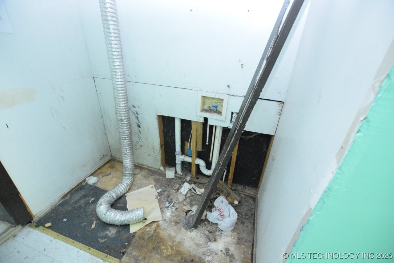 114 Main Street Property Photo 27