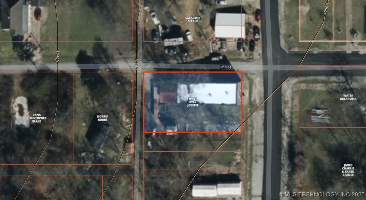 114 Main Street Property Photo 37