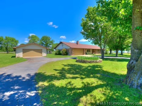 419907 E 1153 Road Property Photo 2