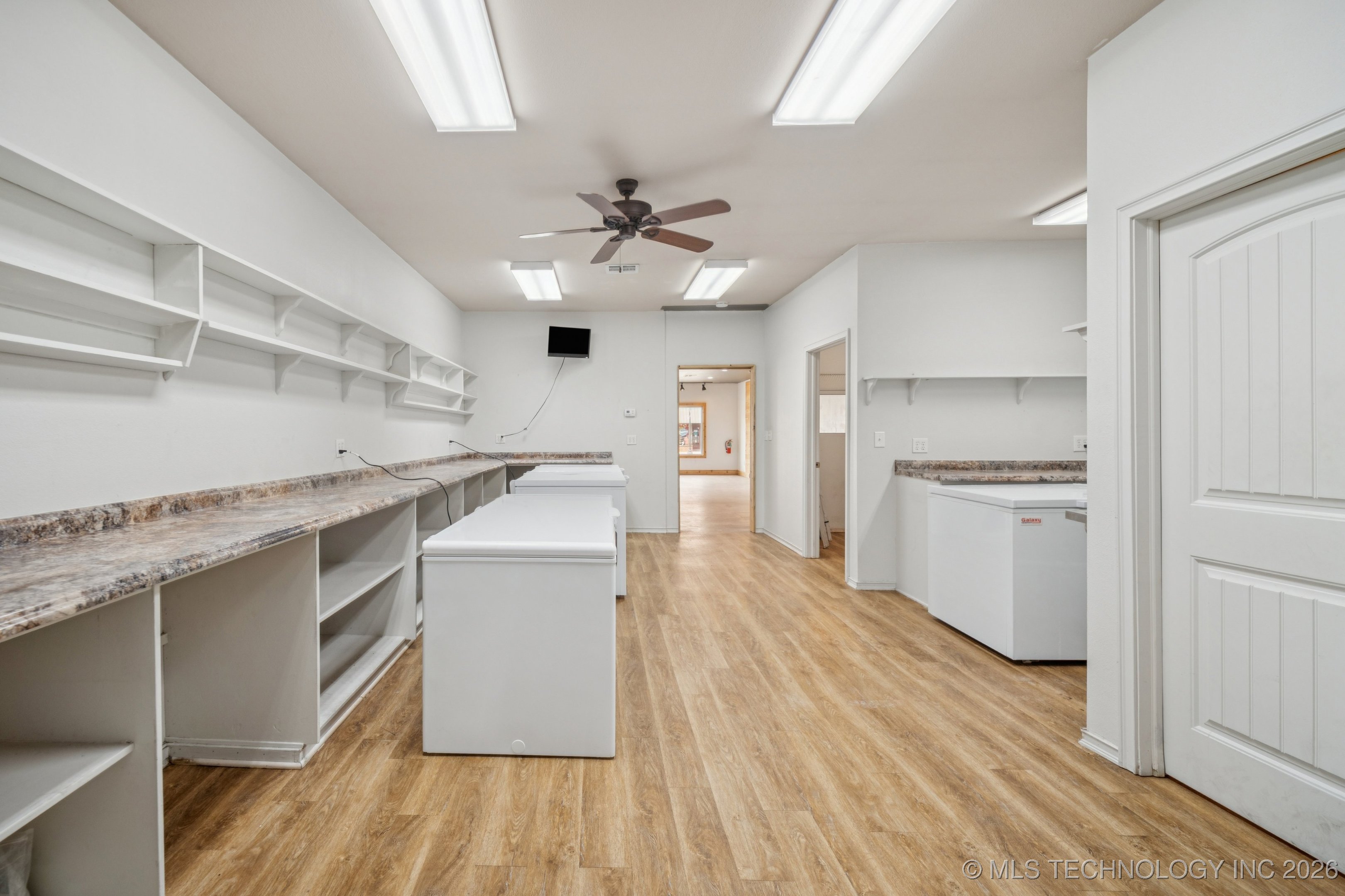 119 N Broadway Street Property Photo 14