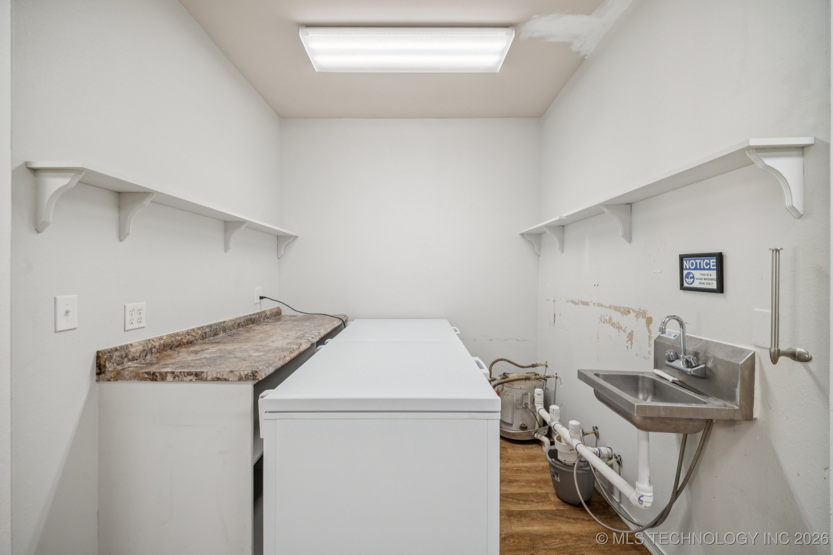 119 N Broadway Street Property Photo 15