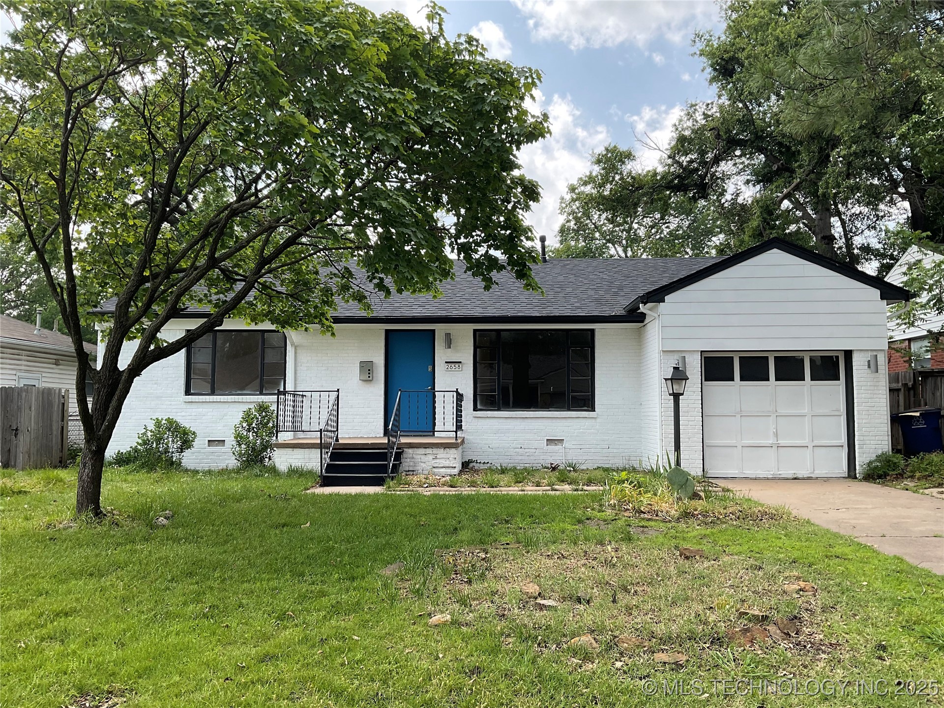 2658 S Winston Avenue Property Photo 1