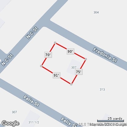 307 Fredonia Street Property Photo 4