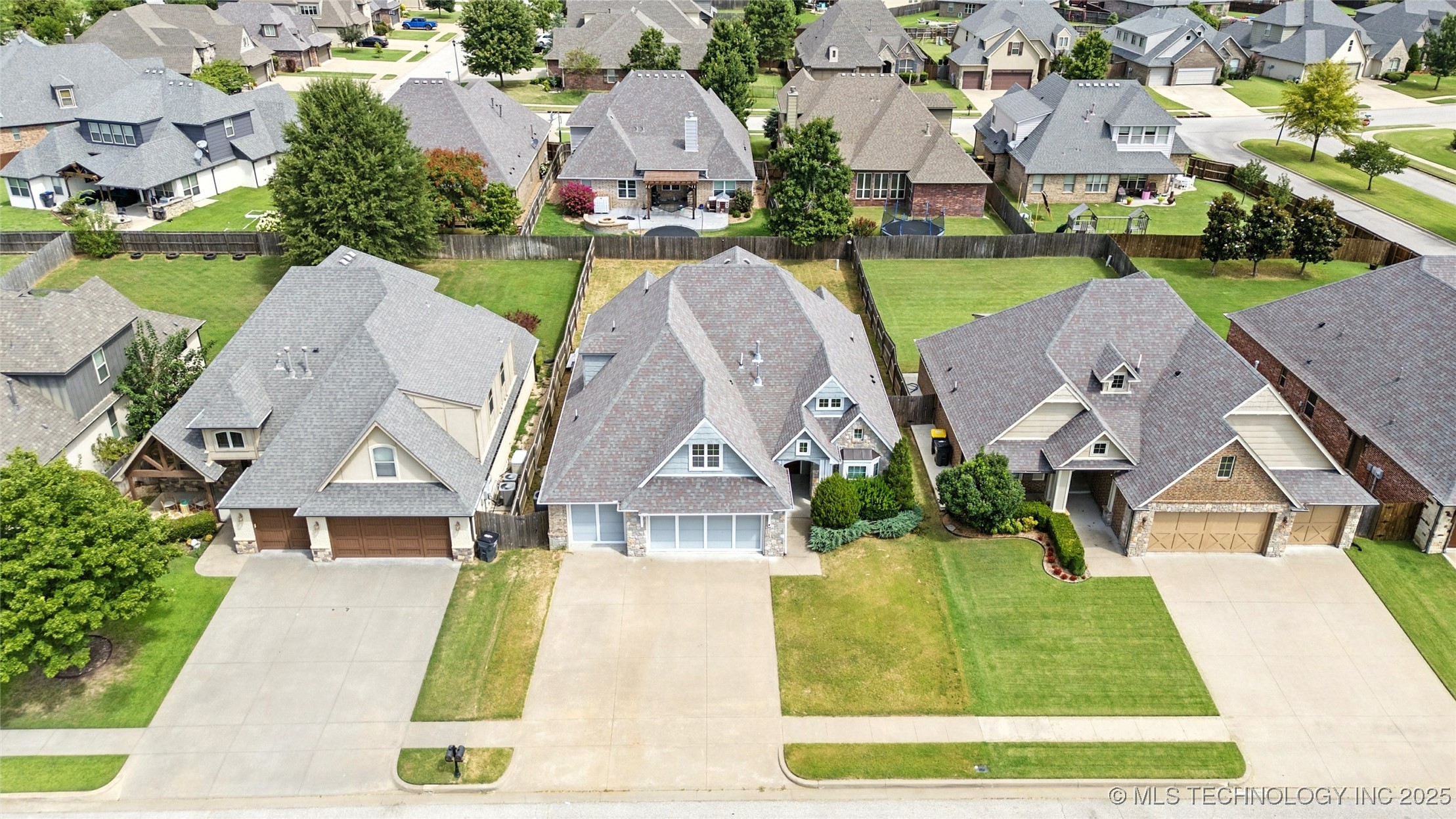 515 W 128th Street Property Photo 3