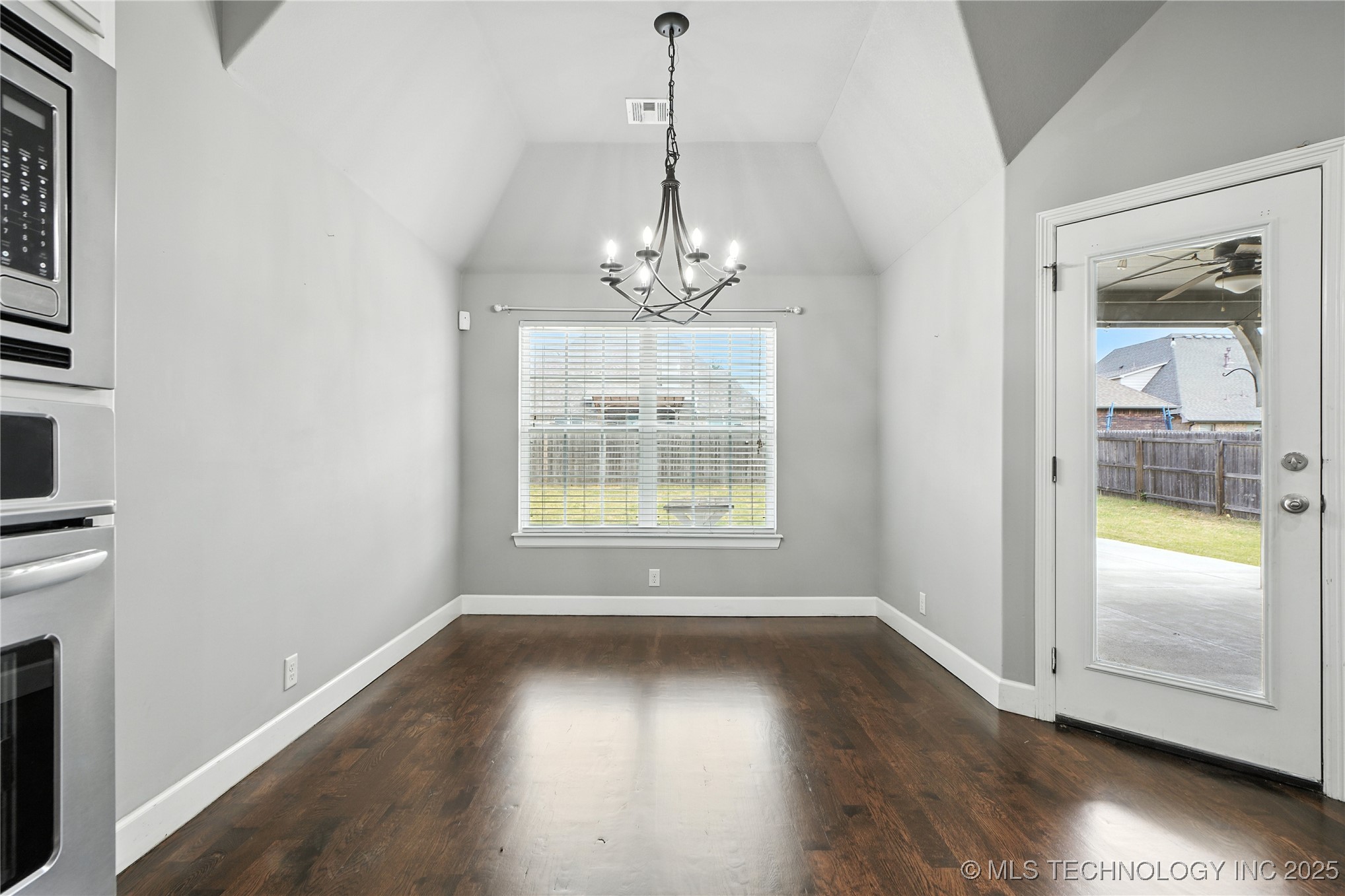 515 W 128th Street Property Photo 17