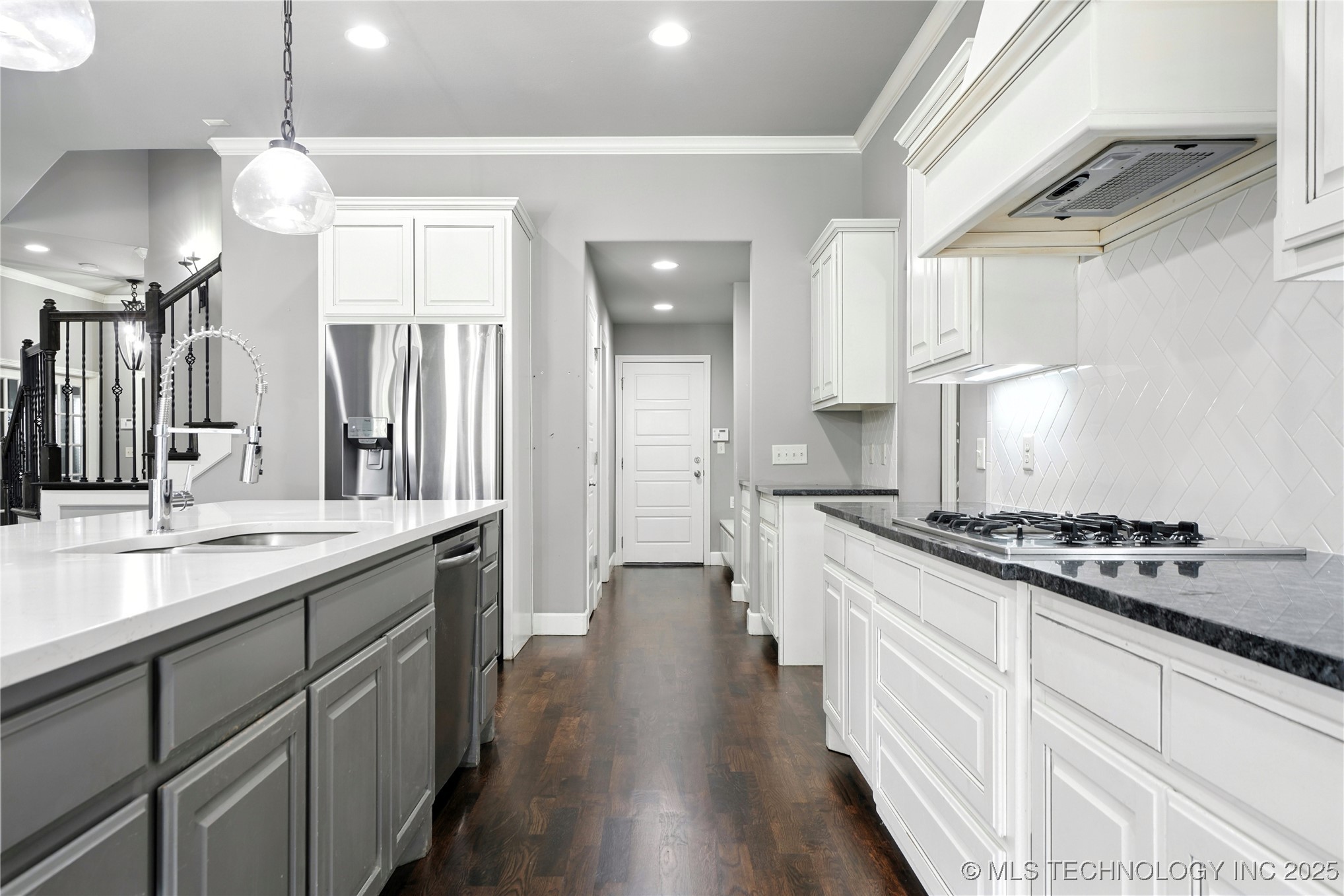 515 W 128th Street Property Photo 21