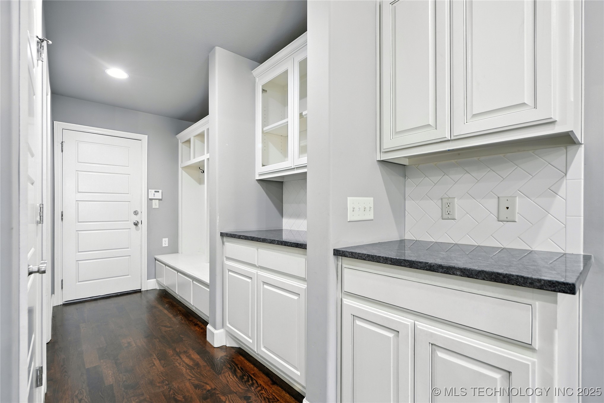 515 W 128th Street Property Photo 22