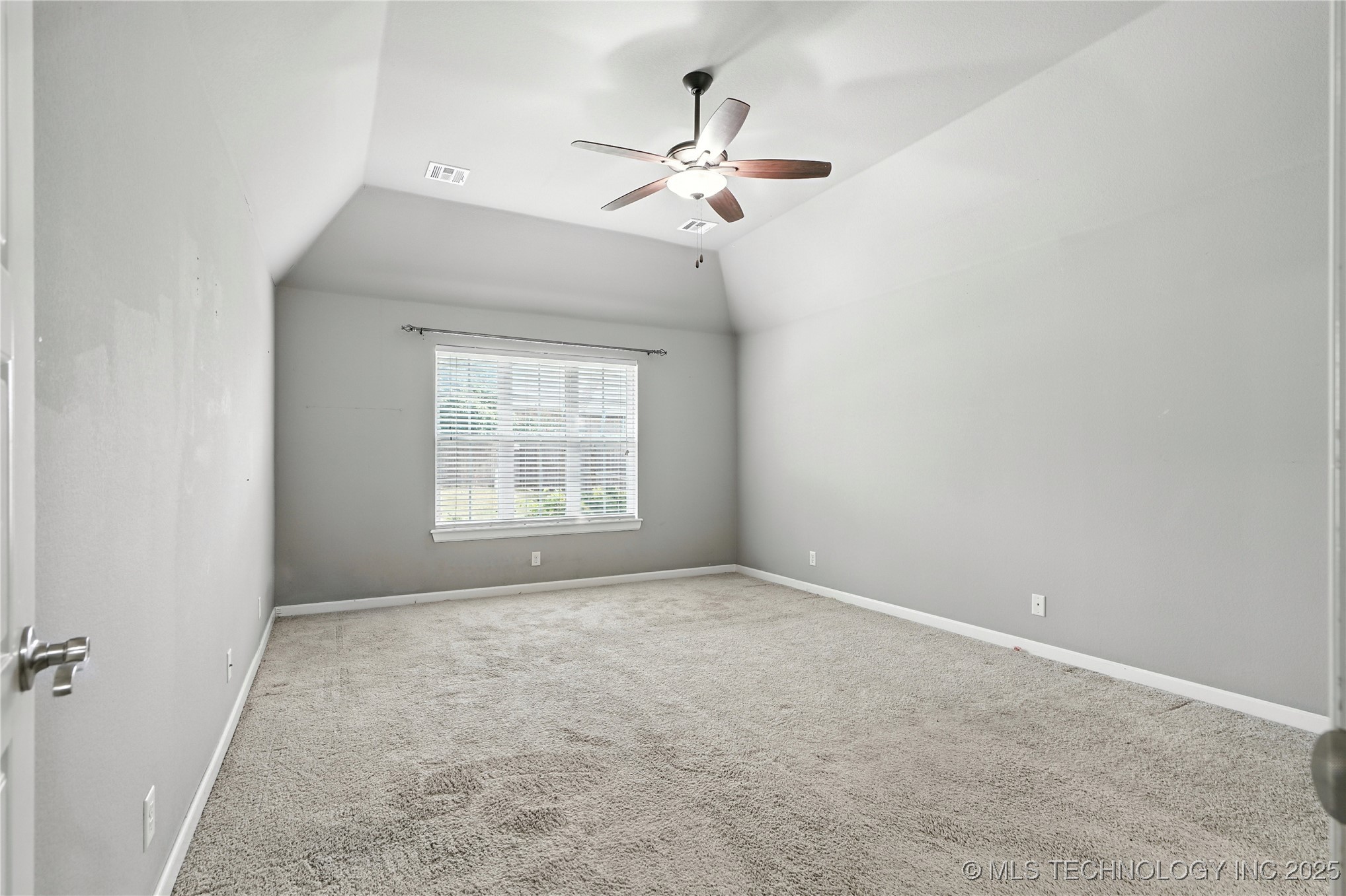 515 W 128th Street Property Photo 32