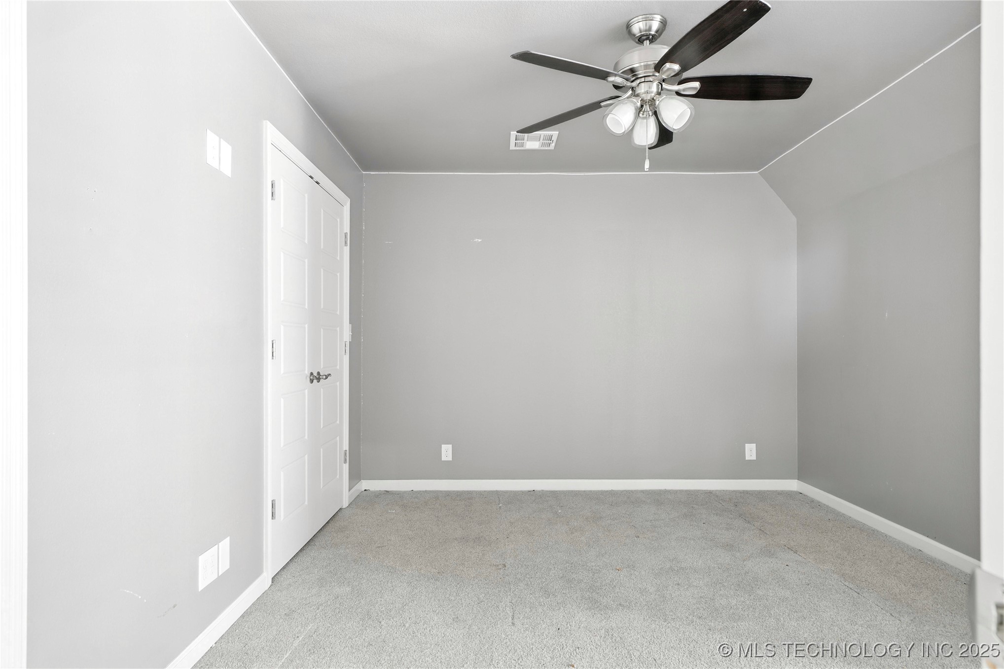 515 W 128th Street Property Photo 40