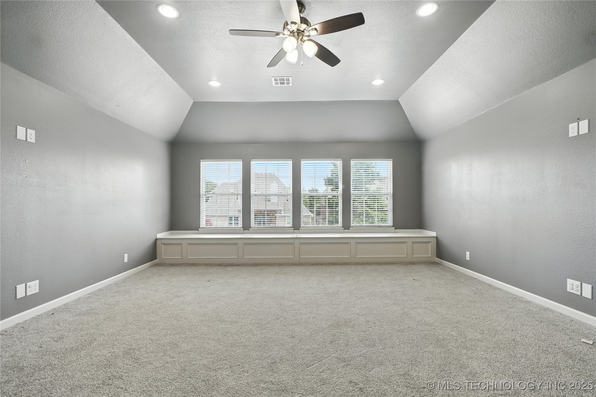 515 W 128th Street Property Photo 44