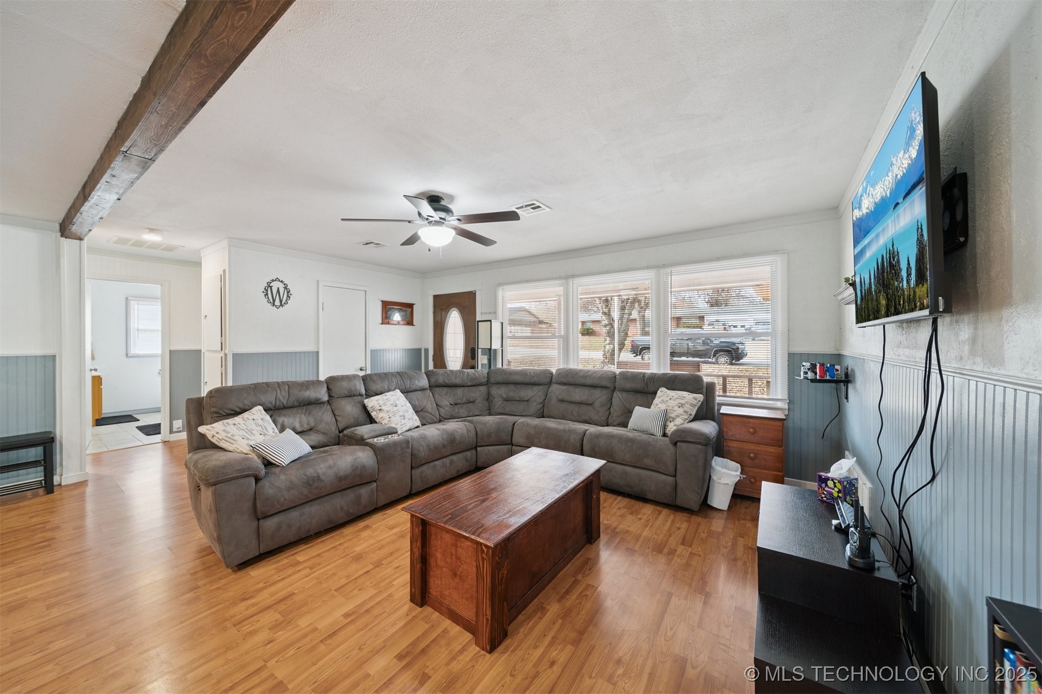 703 N D Avenue Property Photo 6