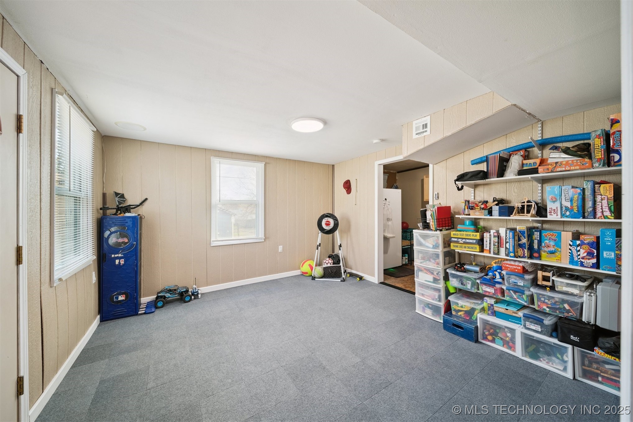 703 N D Avenue Property Photo 17