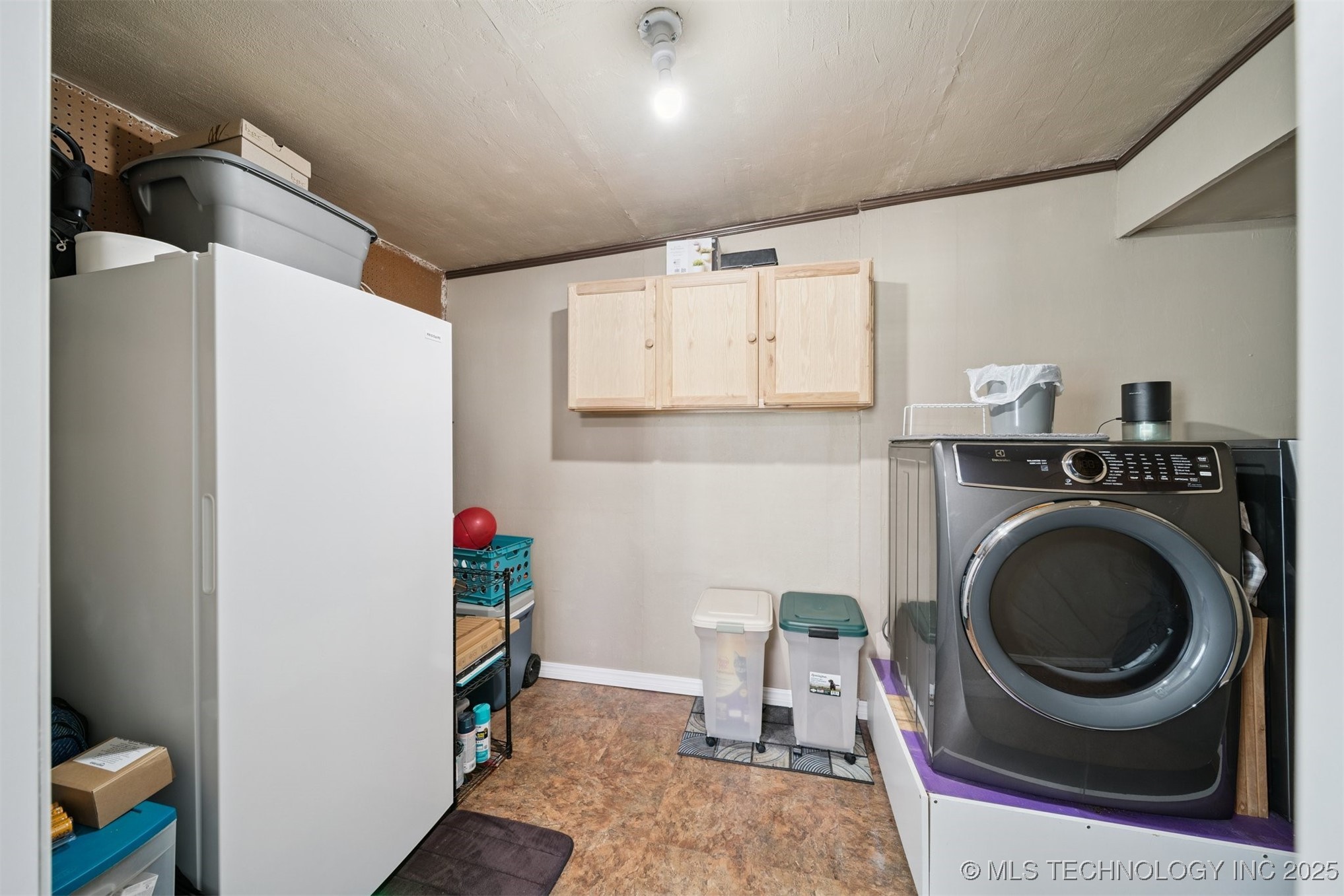 703 N D Avenue Property Photo 20