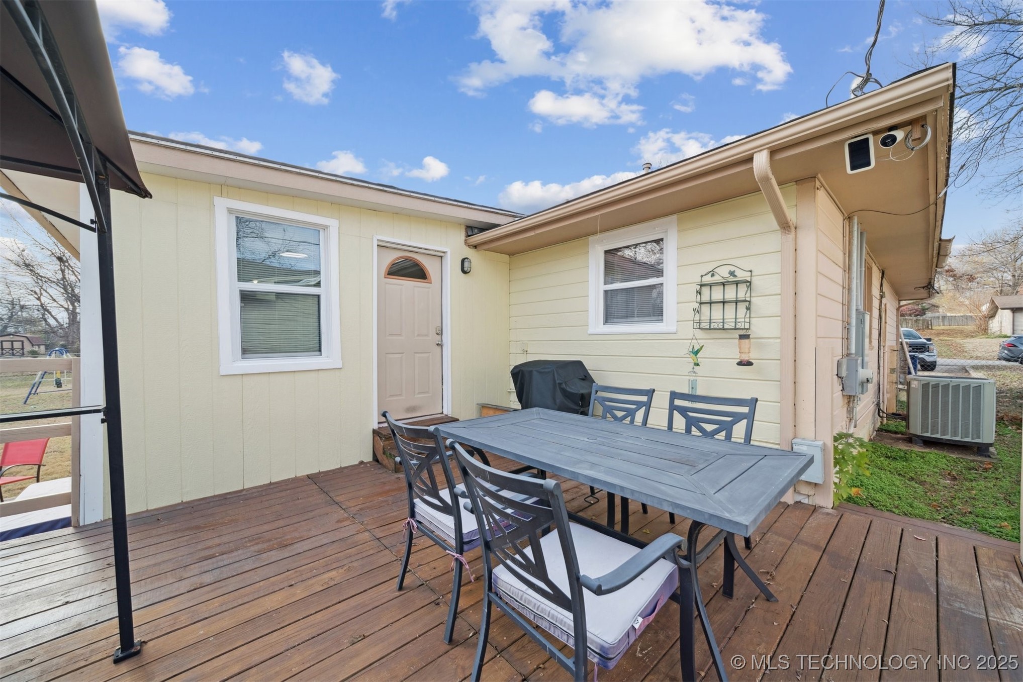 703 N D Avenue Property Photo 27