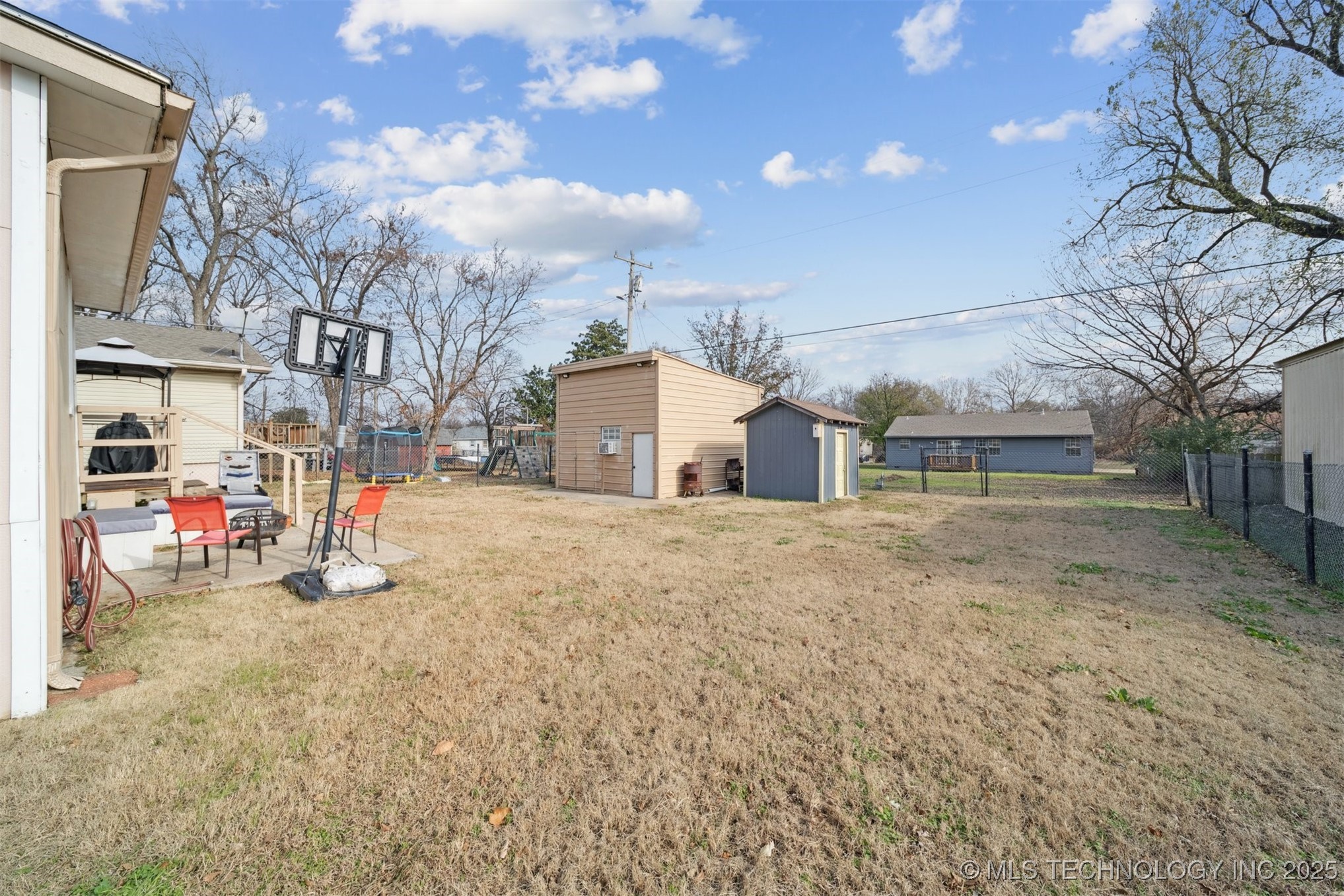 703 N D Avenue Property Photo 30