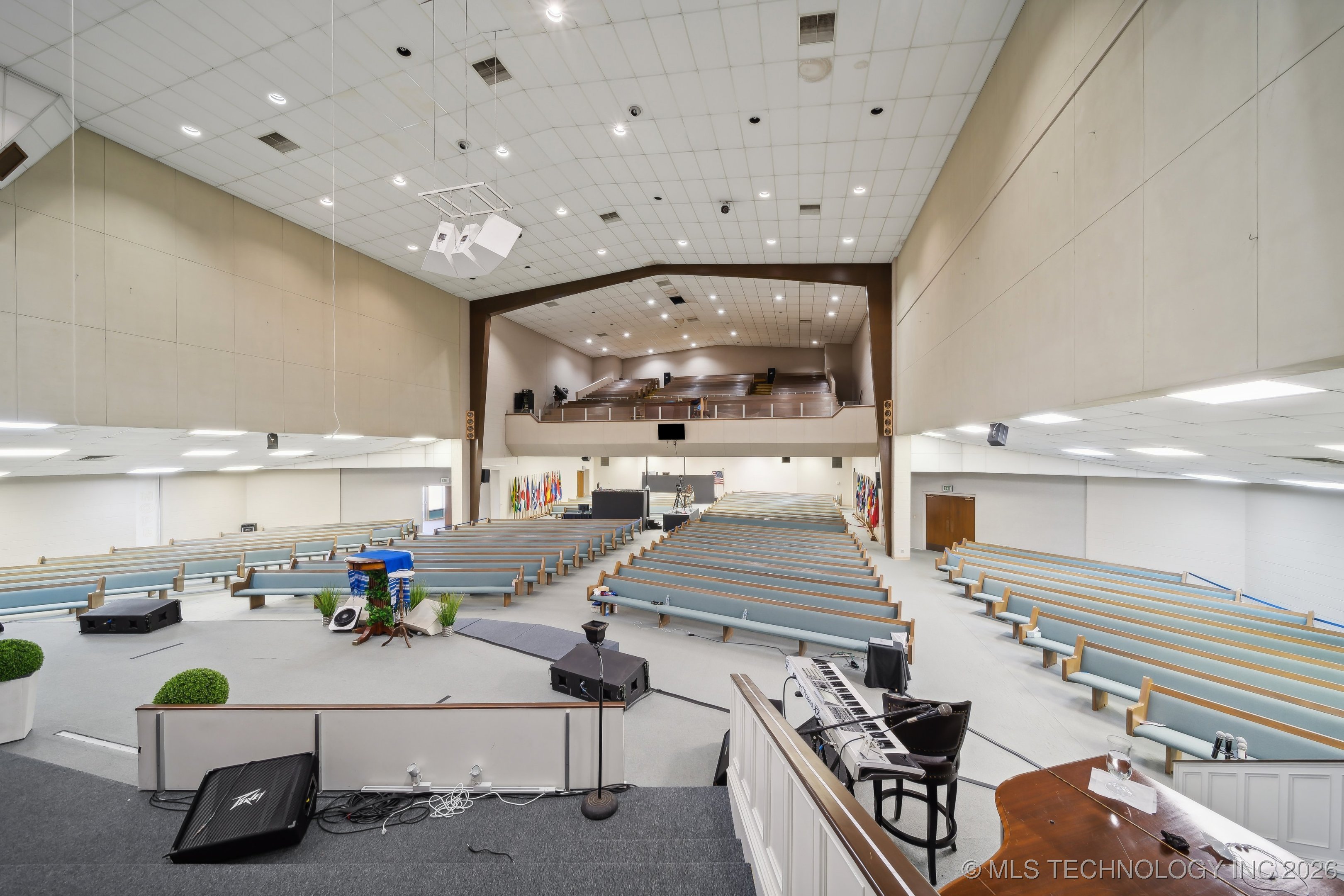 1203 S Columbia Avenue Property Photo 18