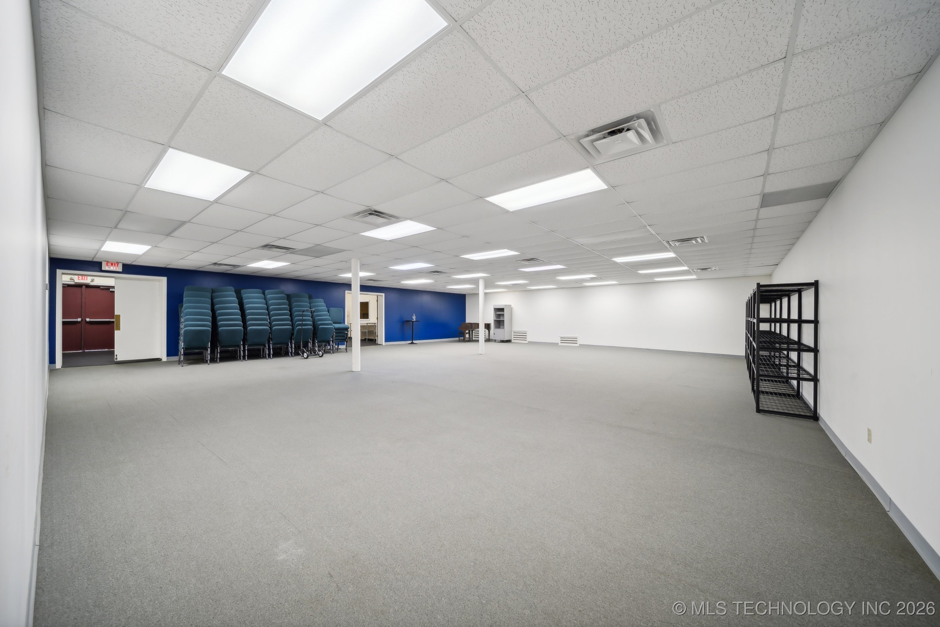 1203 S Columbia Avenue Property Photo 21