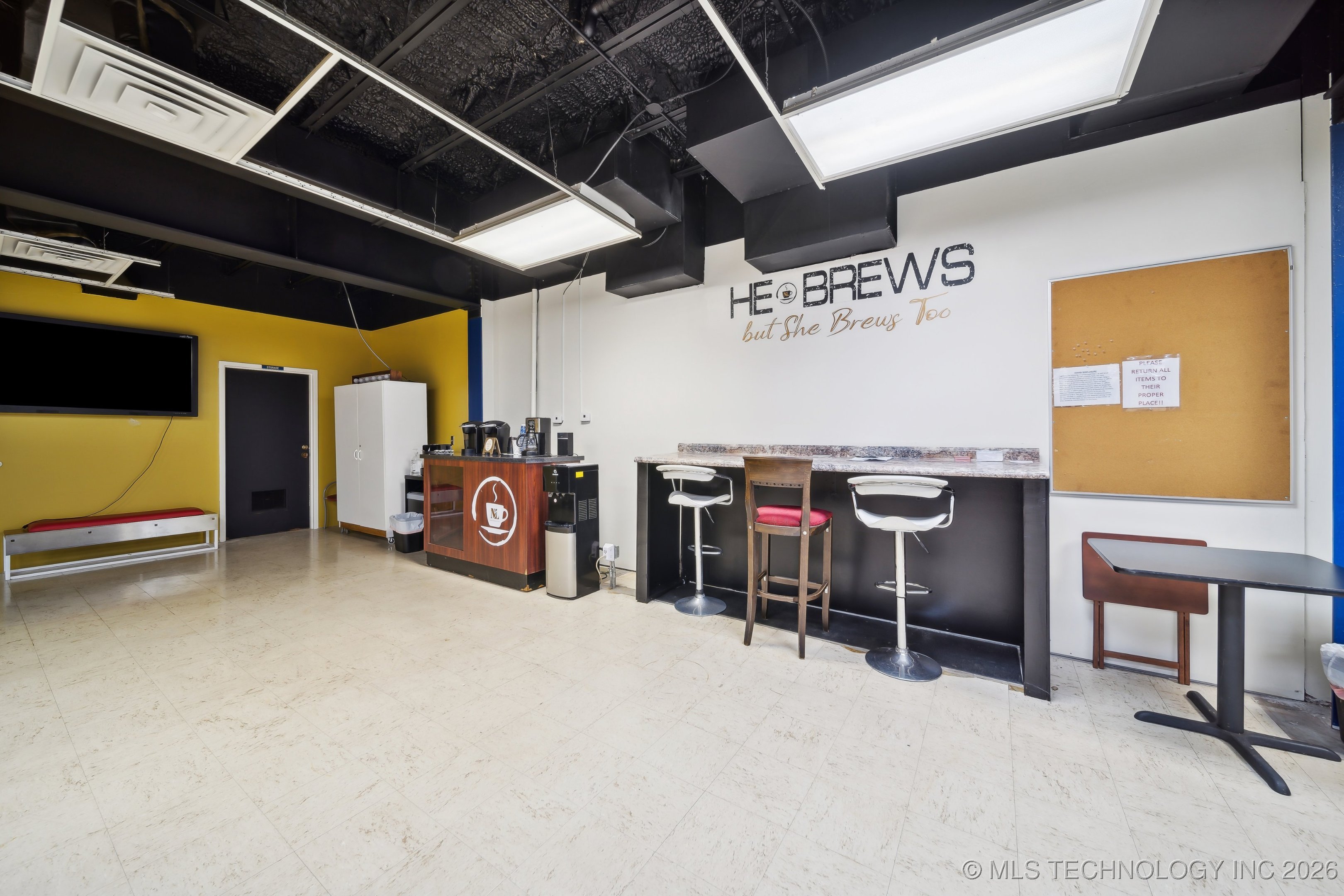 1203 S Columbia Avenue Property Photo 33