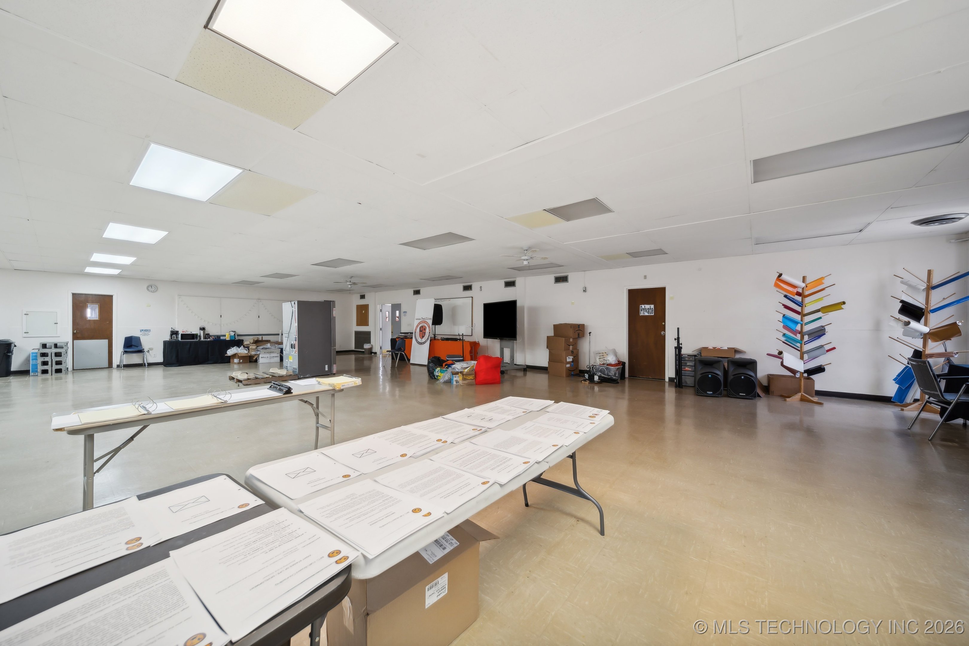 1203 S Columbia Avenue Property Photo 43