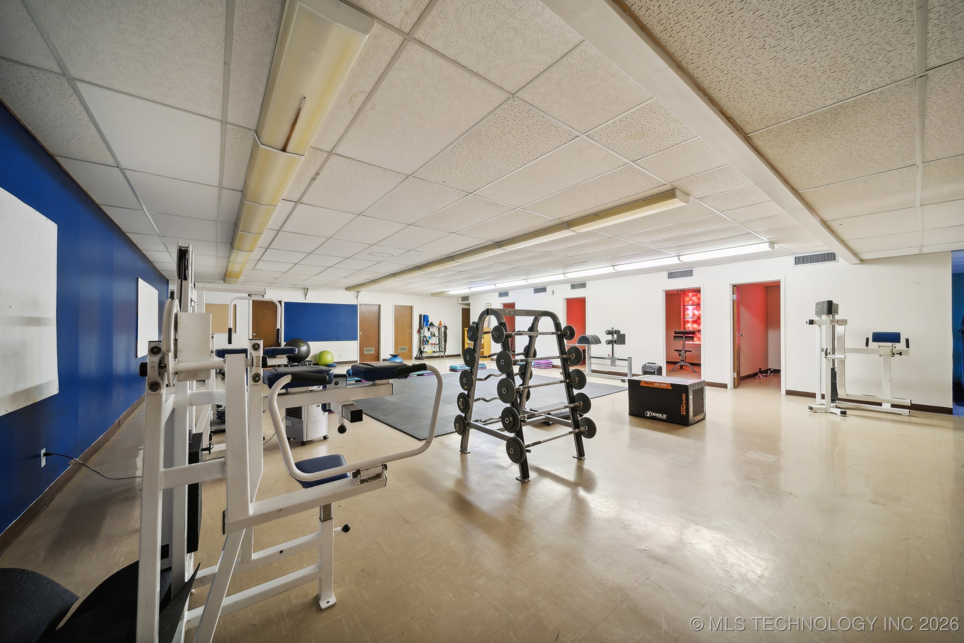 1203 S Columbia Avenue Property Photo 48