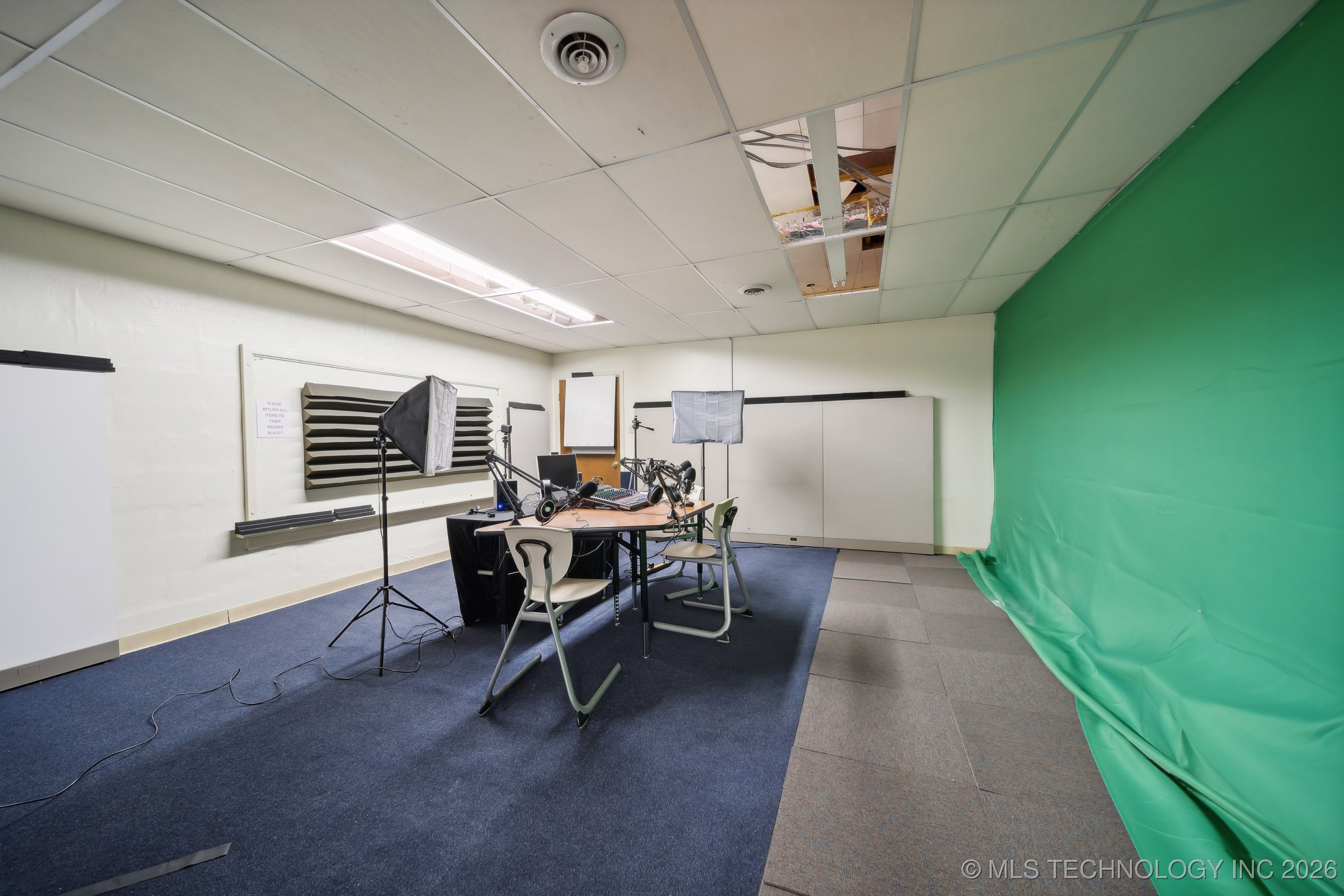 1203 S Columbia Avenue Property Photo 53