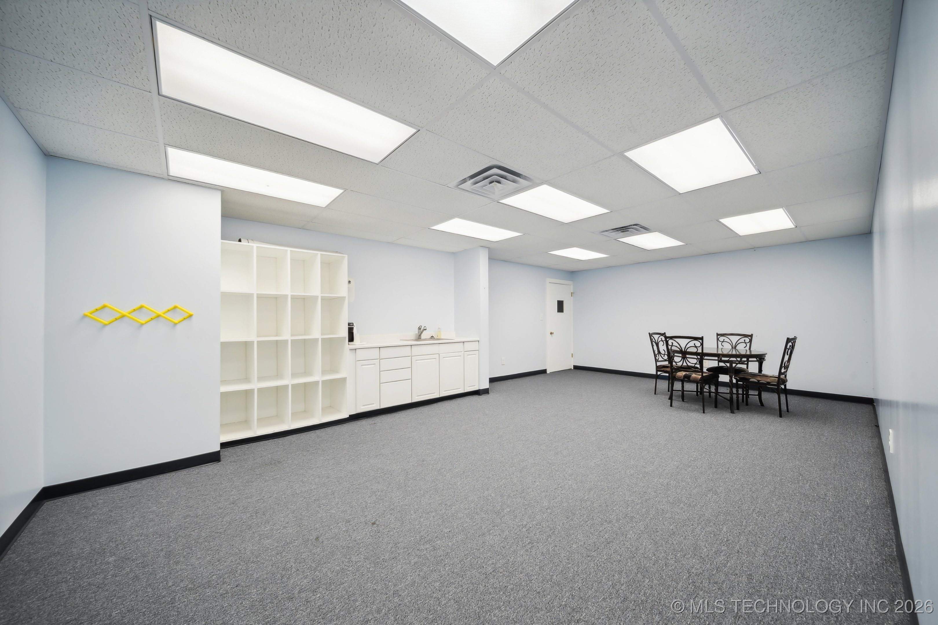 1203 S Columbia Avenue Property Photo 55