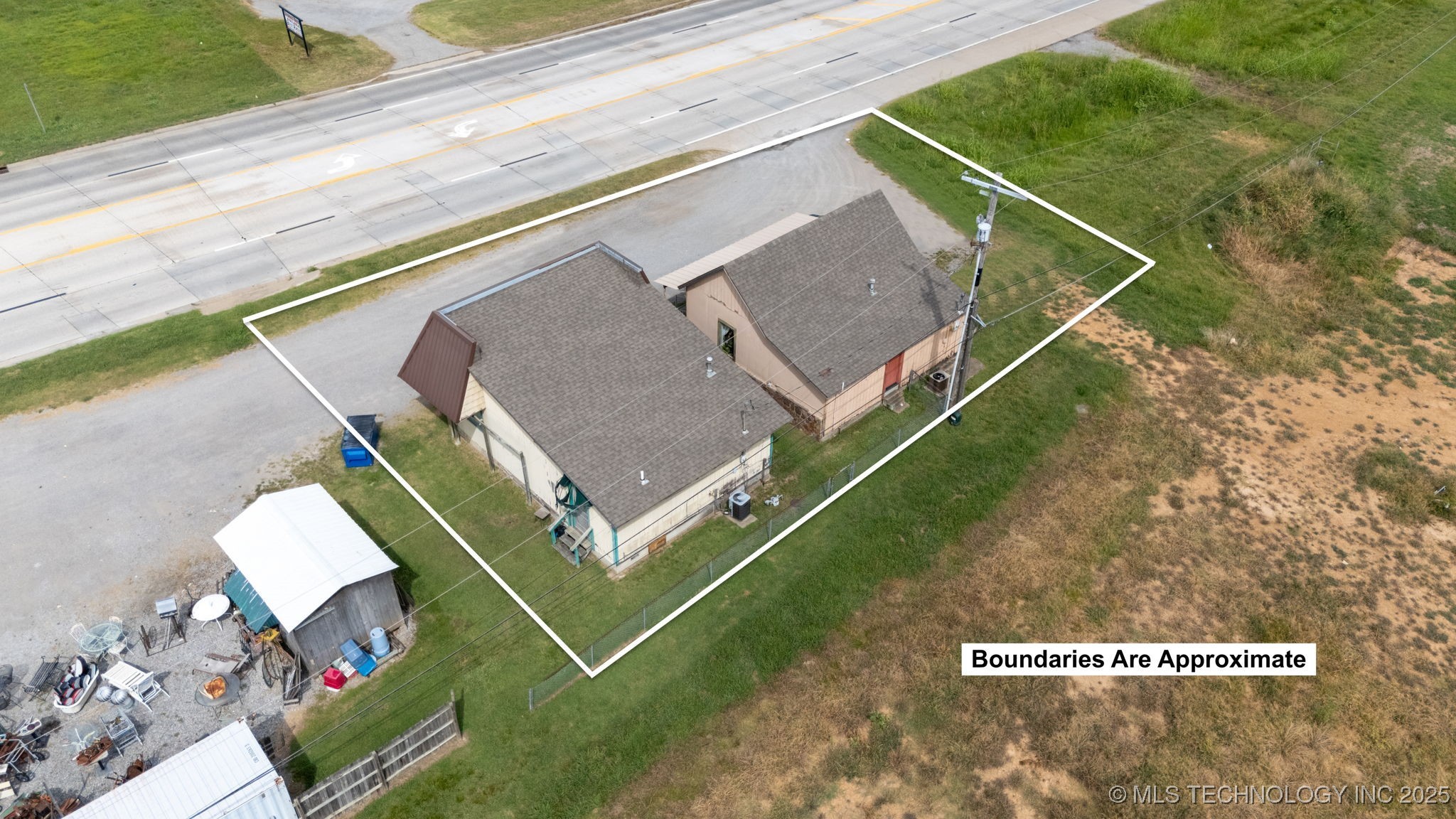 222 N Hwy 69 Property Photo 2