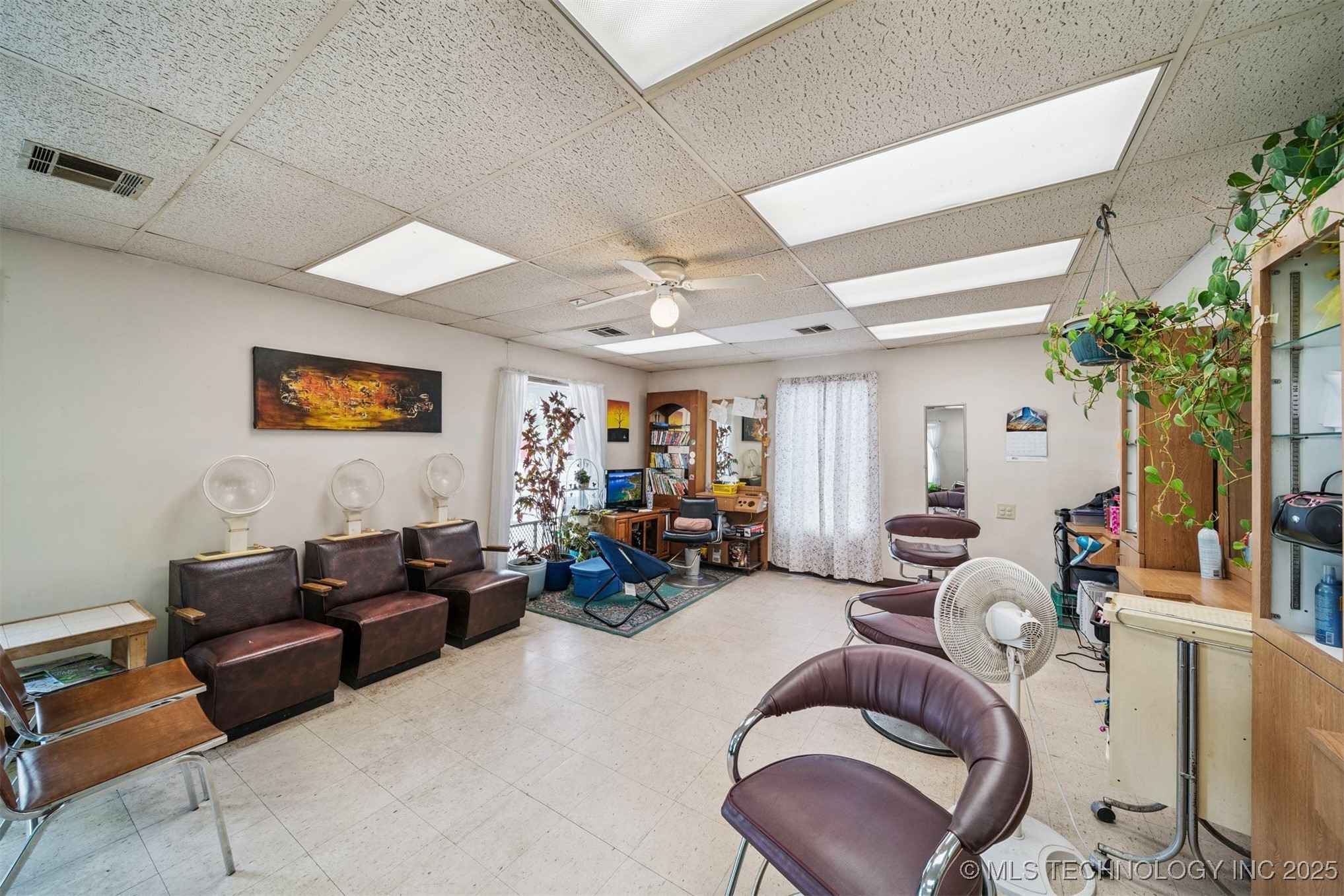 222 N Hwy 69 Property Photo 5