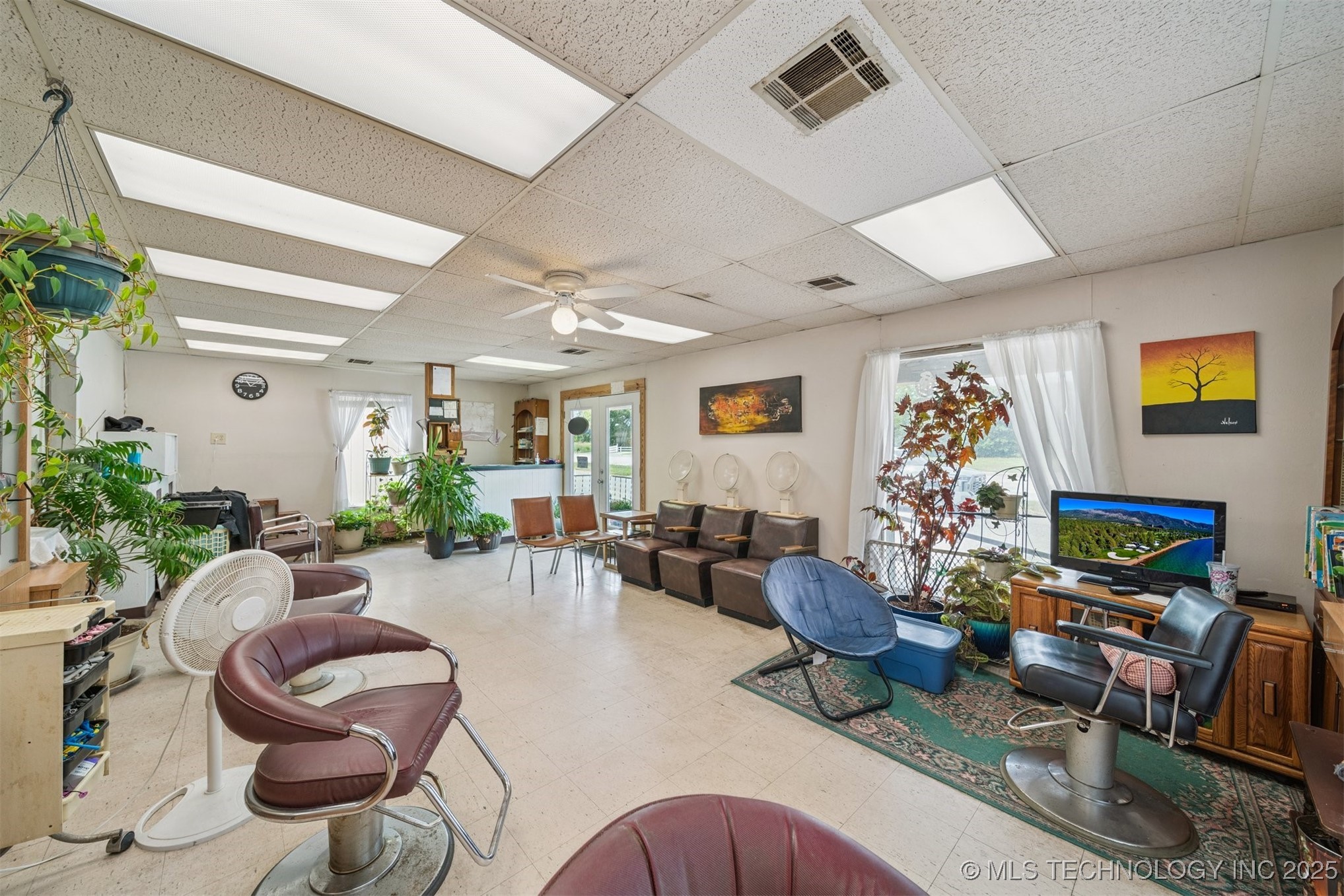 222 N Hwy 69 Property Photo 8