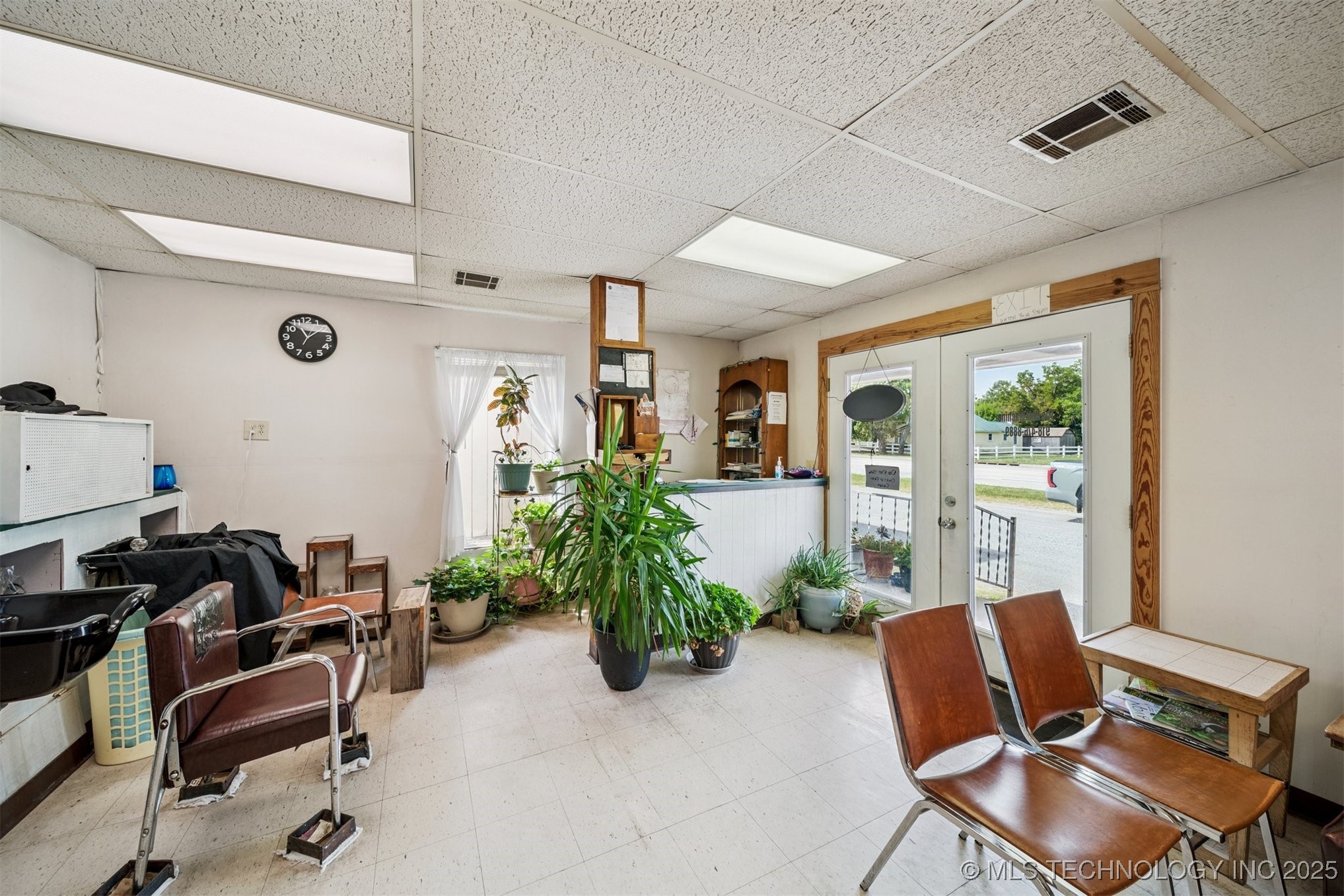 222 N Hwy 69 Property Photo 9