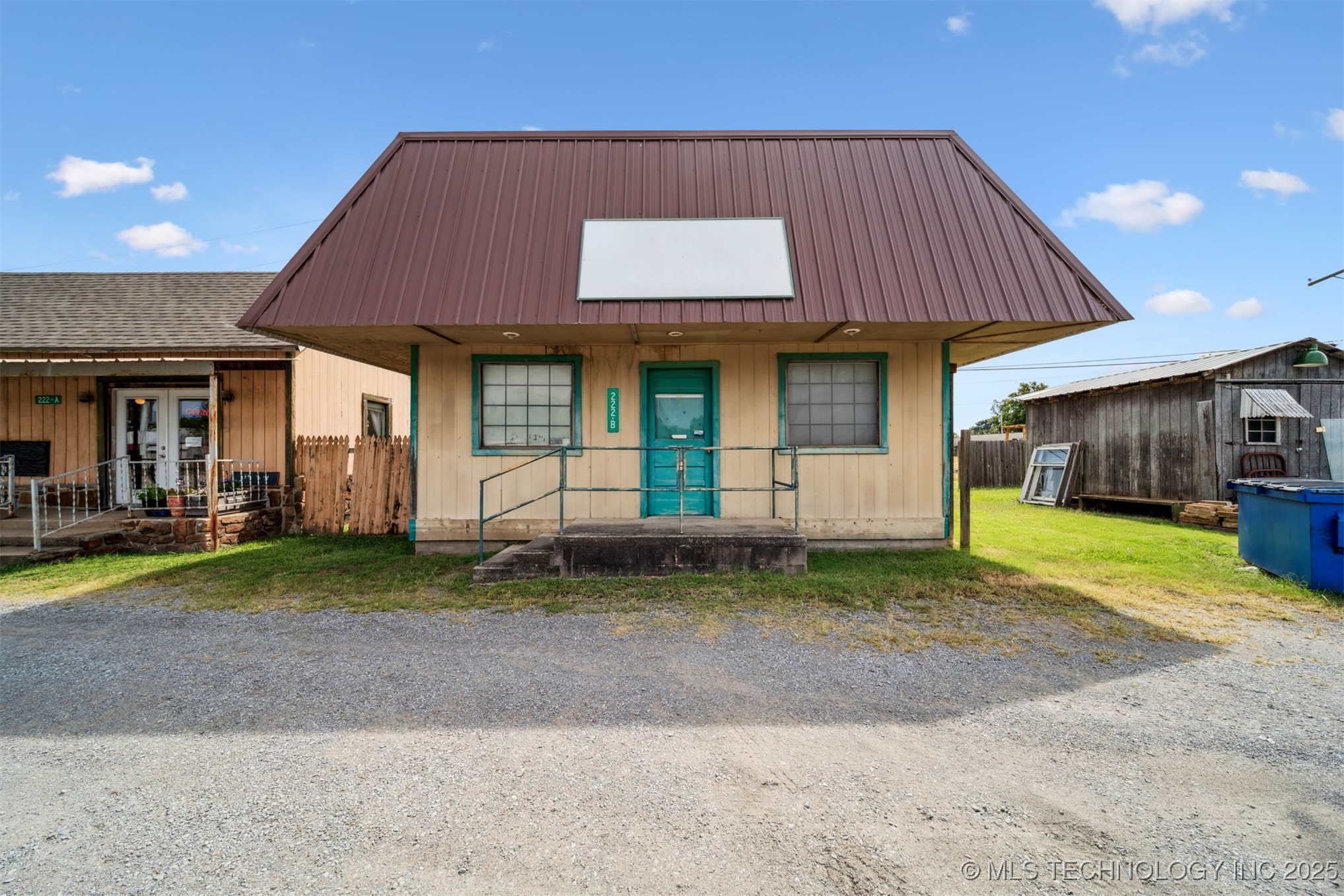 222 N Hwy 69 Property Photo 13