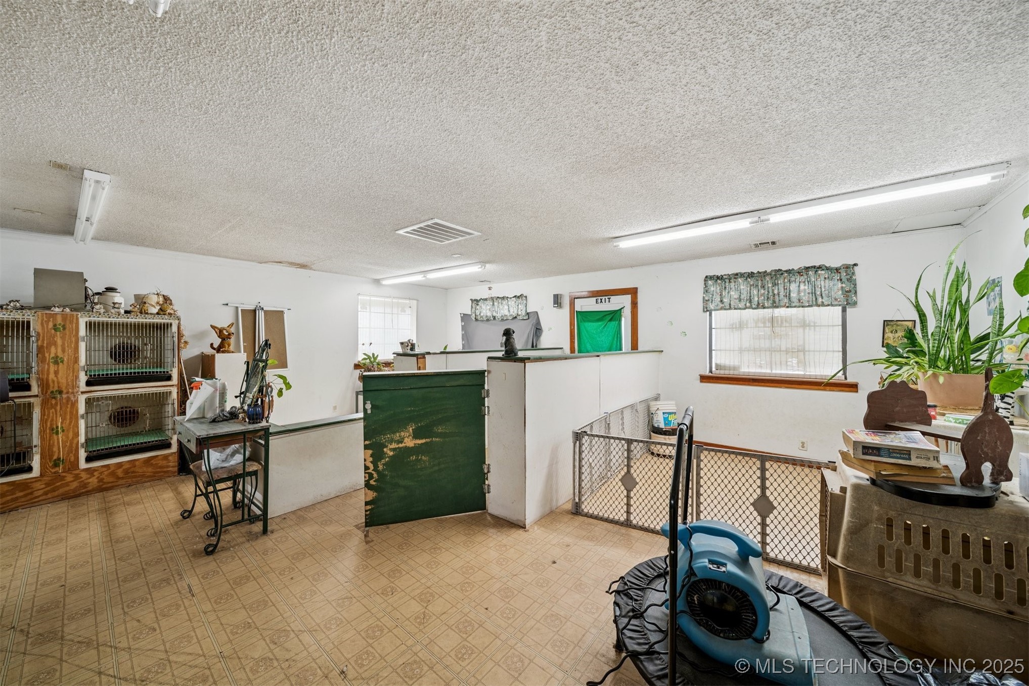 222 N Hwy 69 Property Photo 15