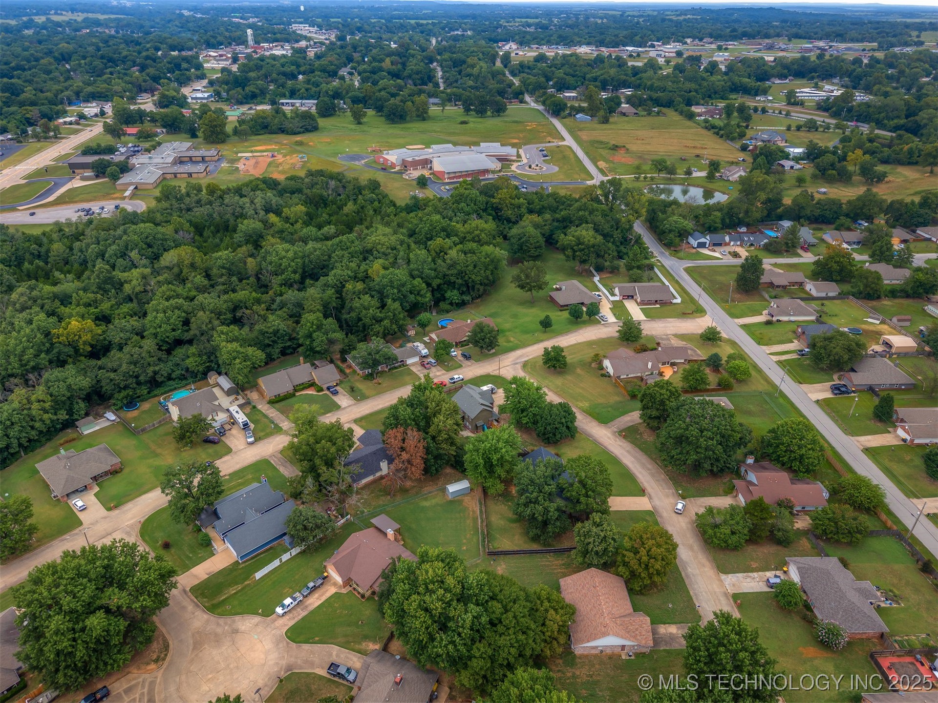 15506 S 296th East Avenue Property Photo 38