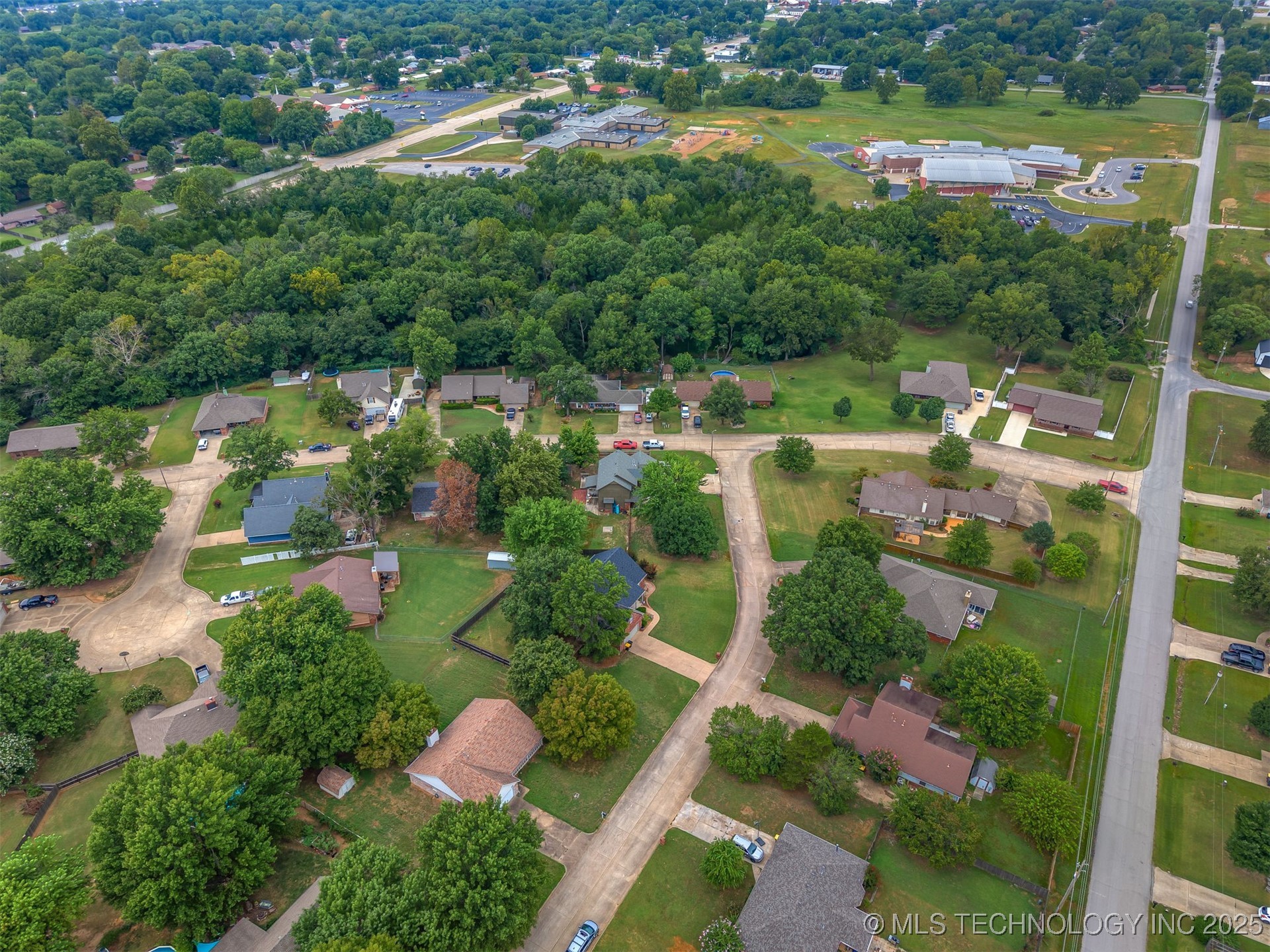 15506 S 296th East Avenue Property Photo 40
