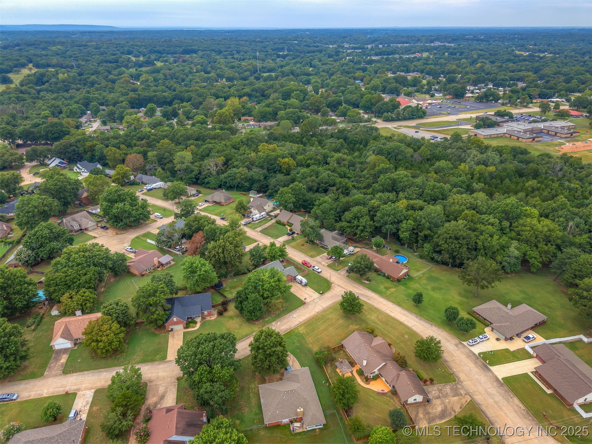 15506 S 296th East Avenue Property Photo 43